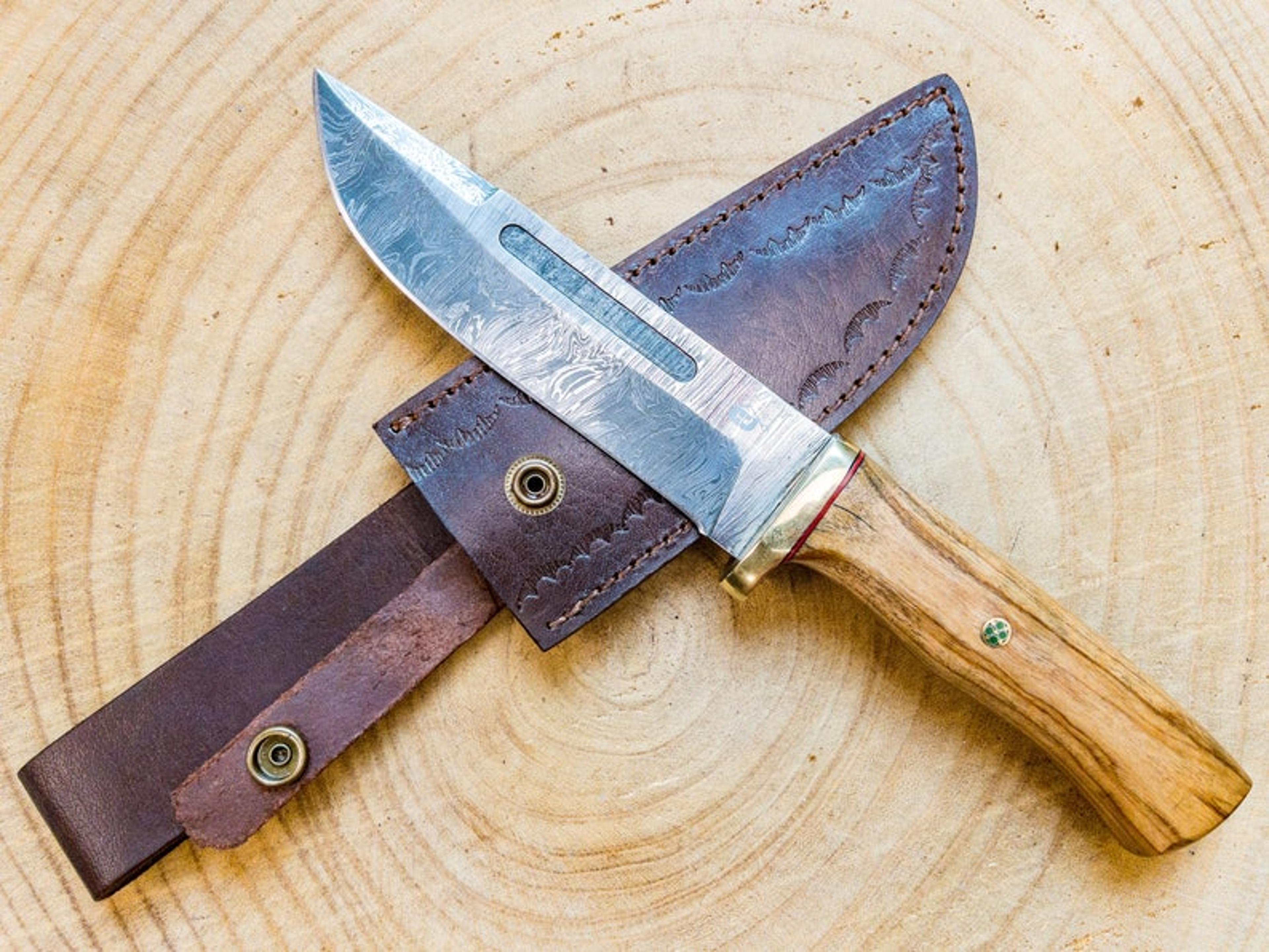 bowie frontier hunting knife damascus steel olive wood handle and leather sheath