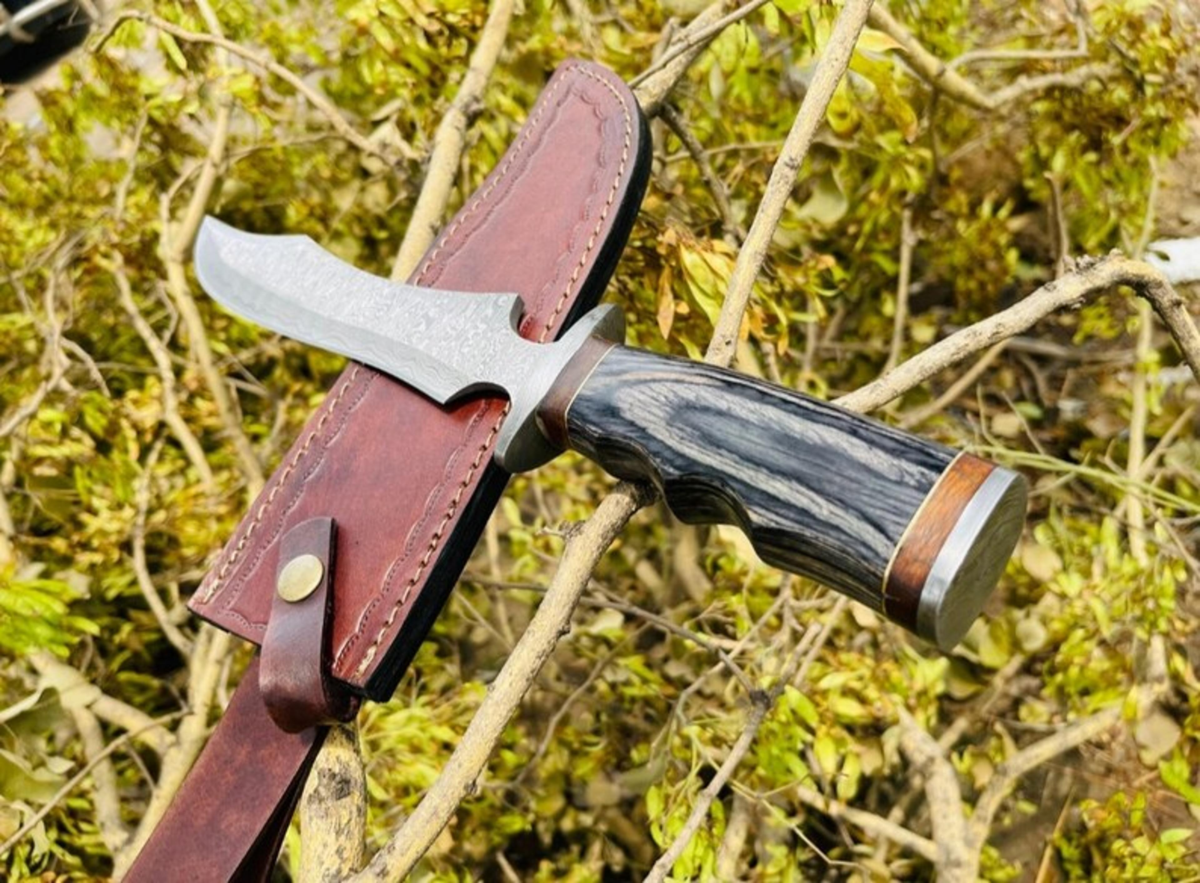bowie knife : custom handmade damascus steel bowie knife, pakka wood handle , gift for mens