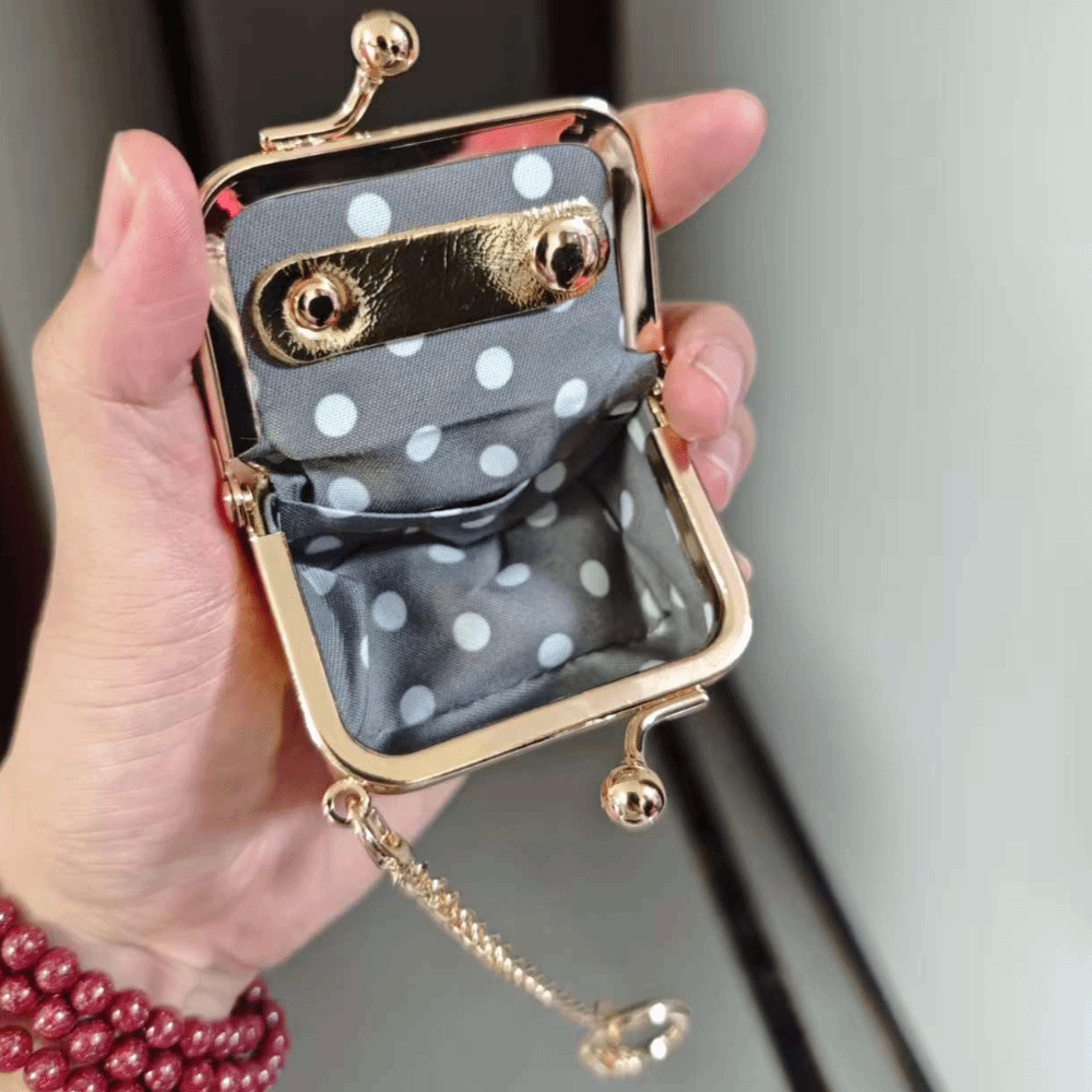 luxury leather jewelry storage box small size clasp closure coin purse