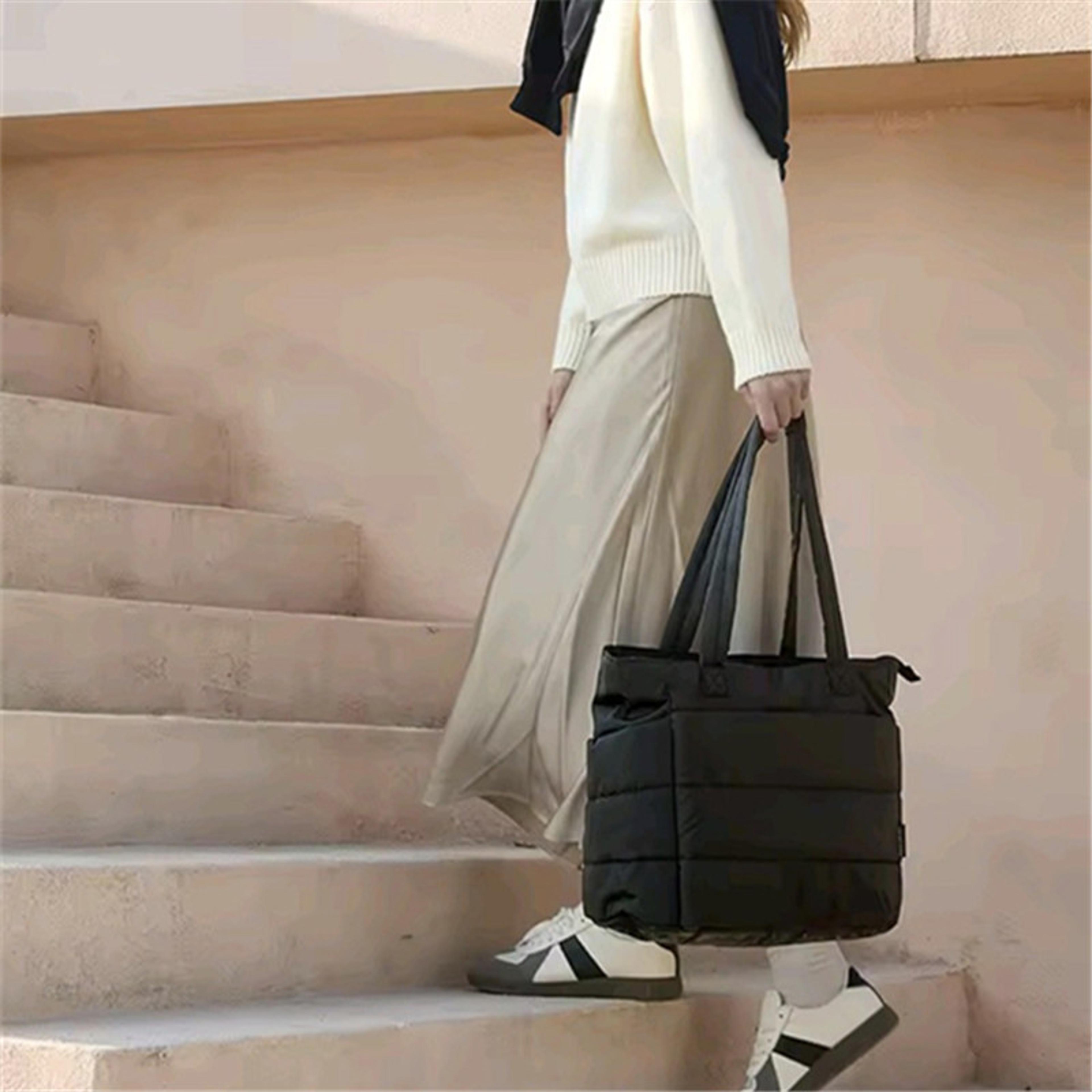 large capacity tote bag for women durable fabric zipper closure wrist strap gym beach travel bag