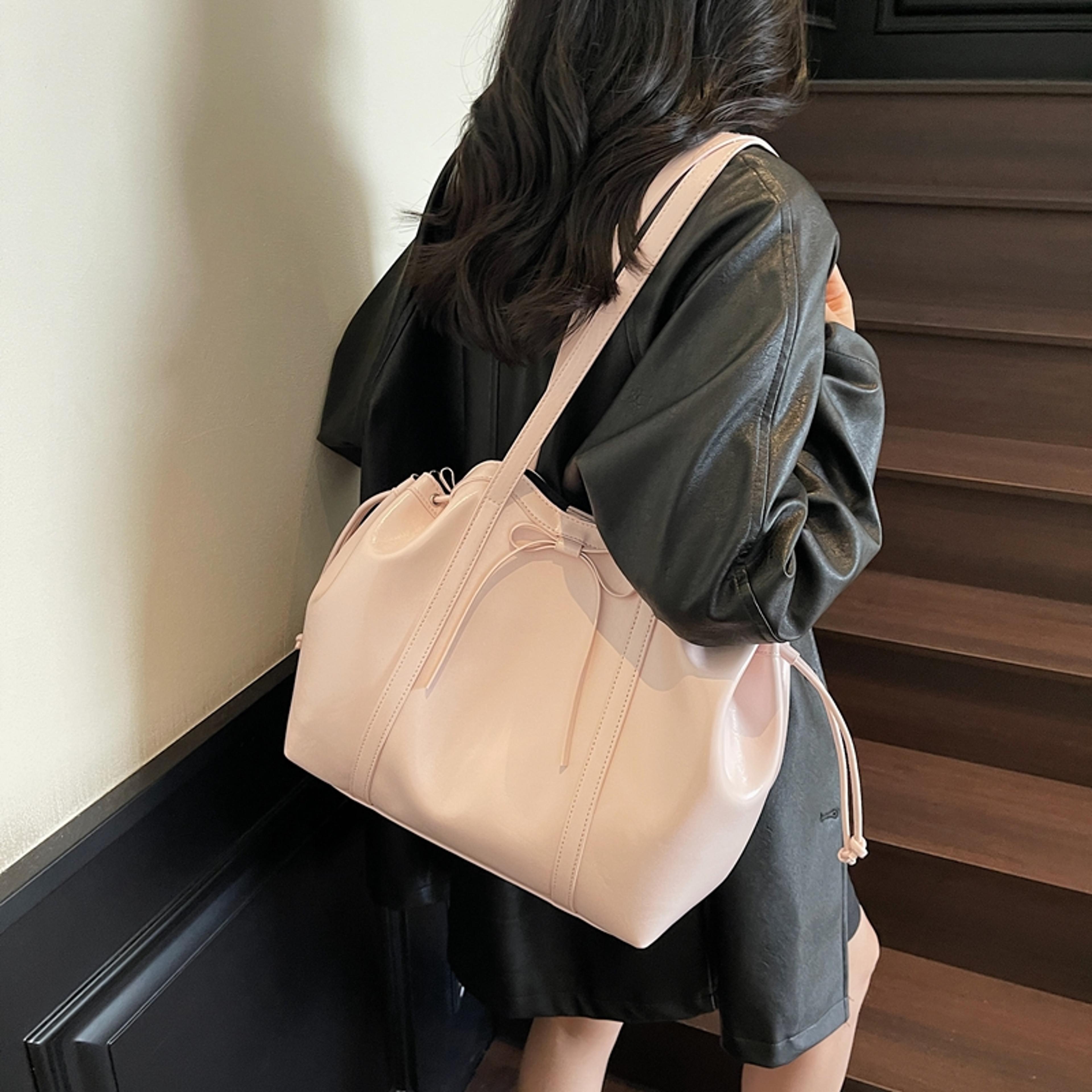 elegant pu leather shoulder bag with bow large capacity fashion underarm tote for women