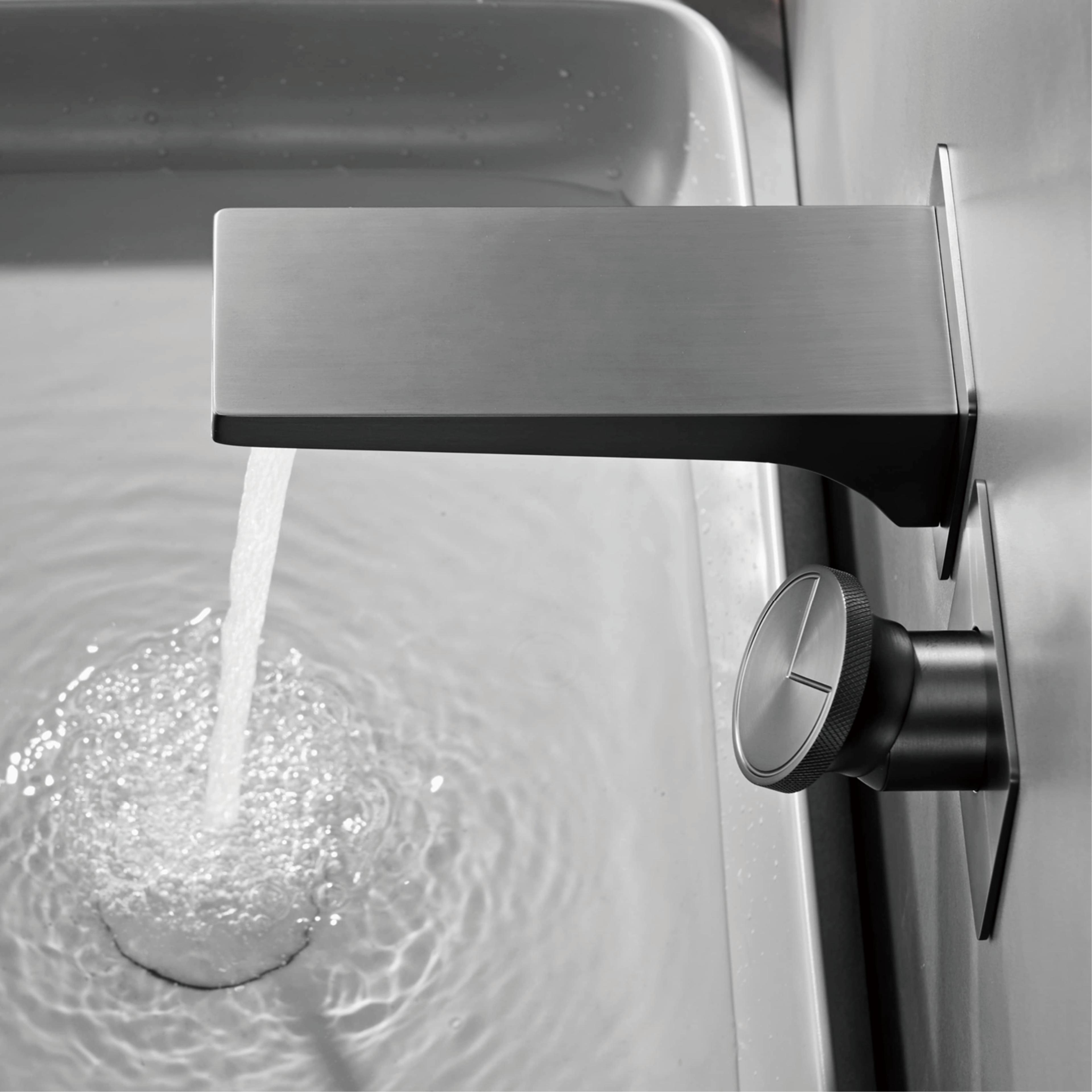 wall mounted bathroom faucet single handle brass chrome basin tap