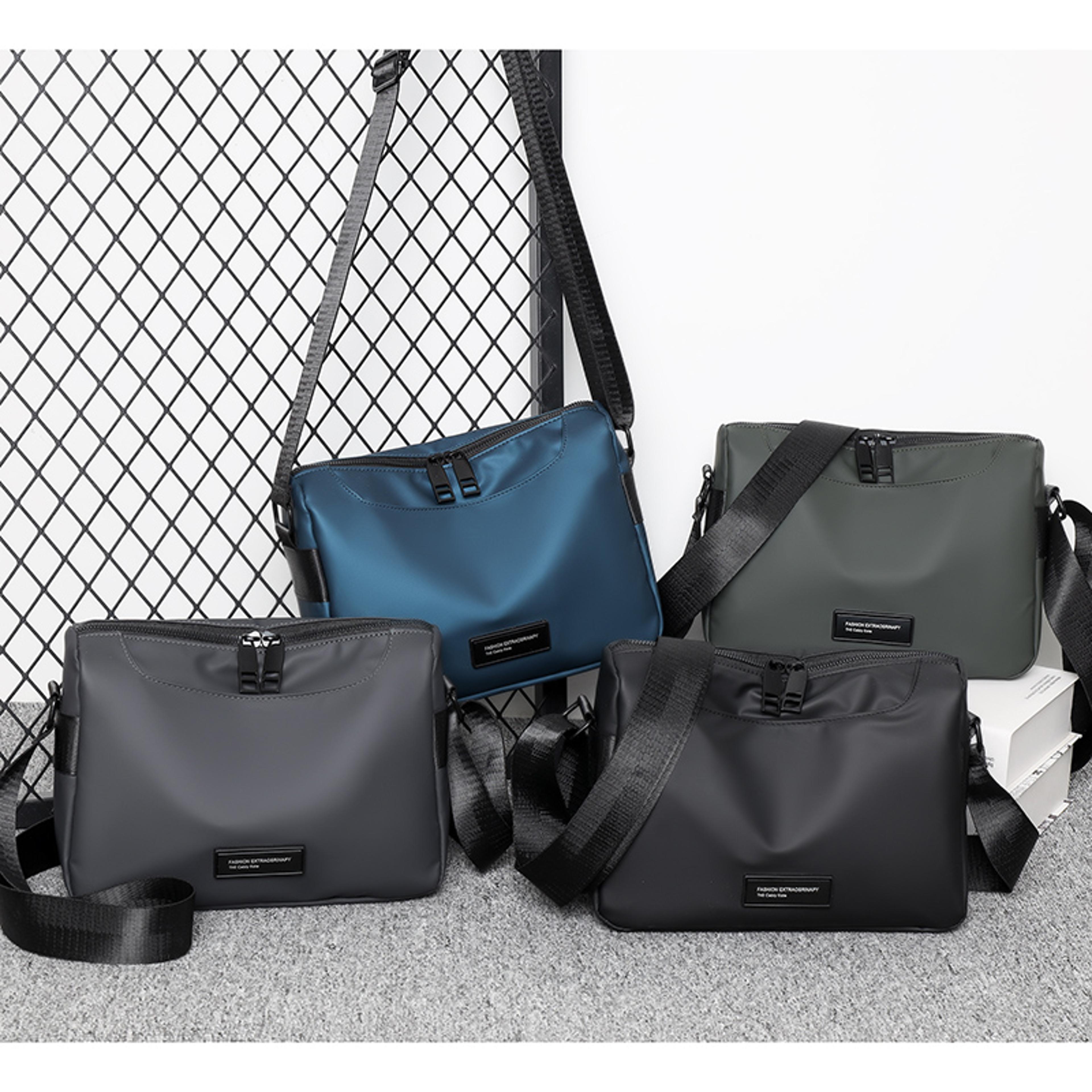 large capacity waterproof mens shoulder bag for business travel