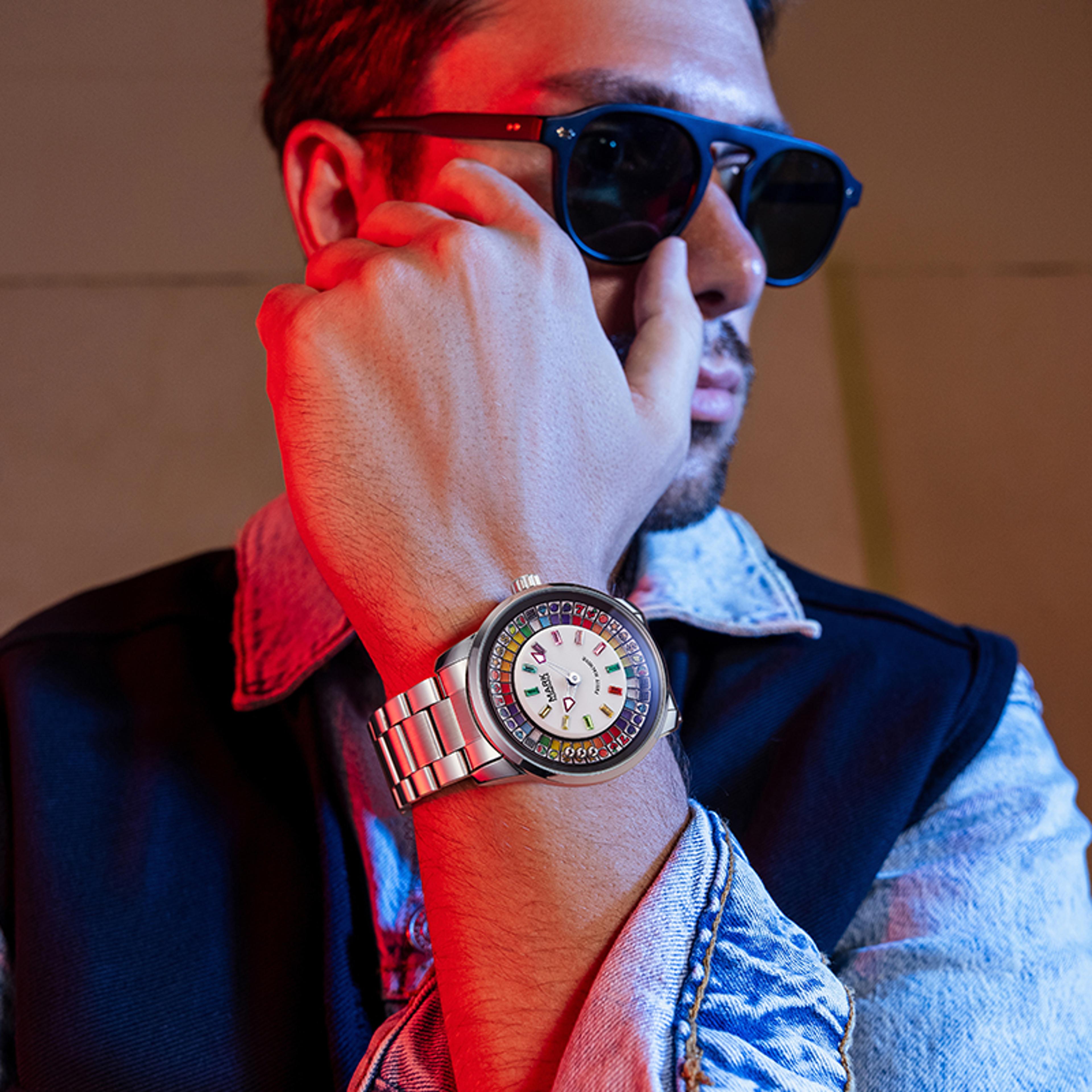 rotating dial quartz watch for men with crystal accents and metal bracelet