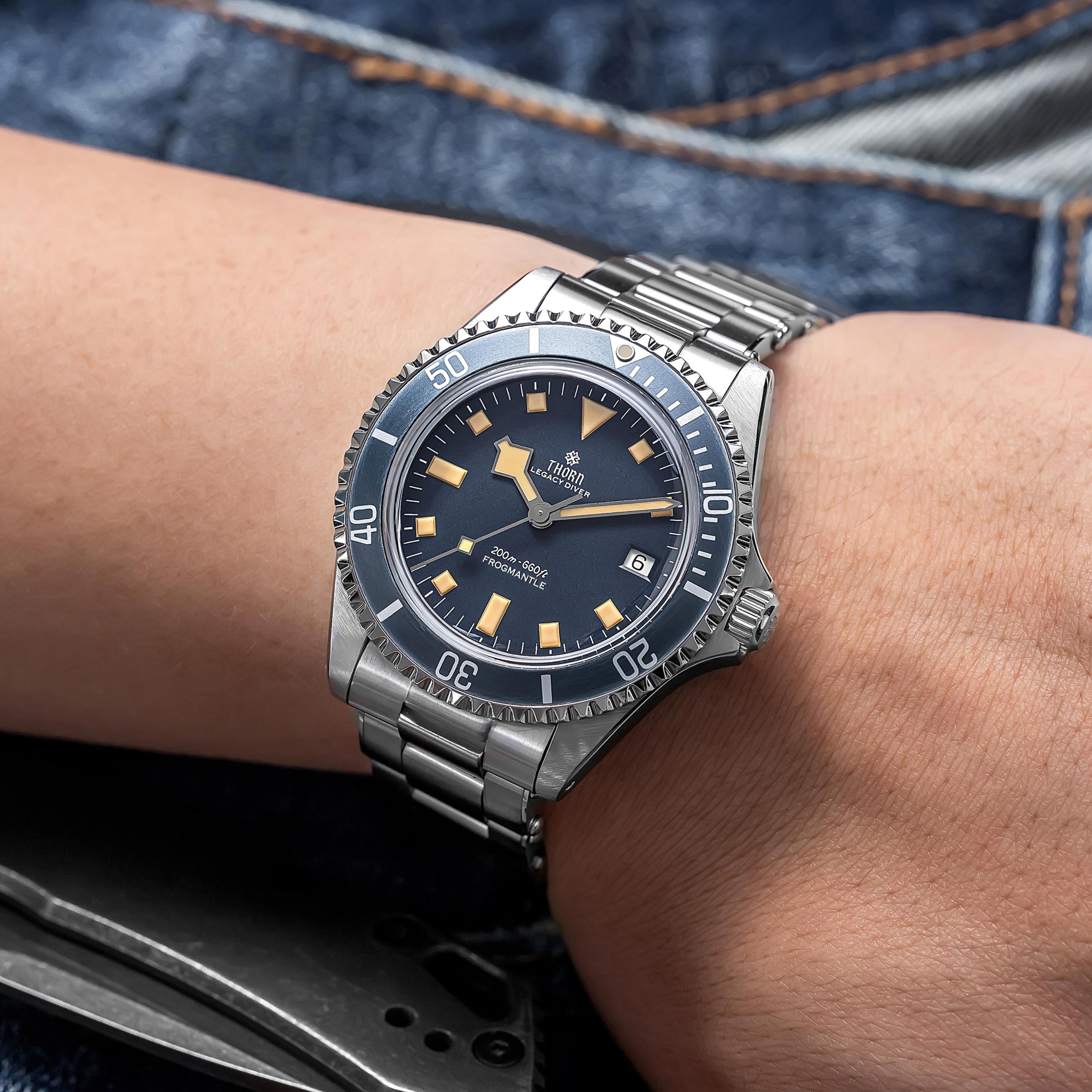 sapphire crystal water resistant mens wristwatch