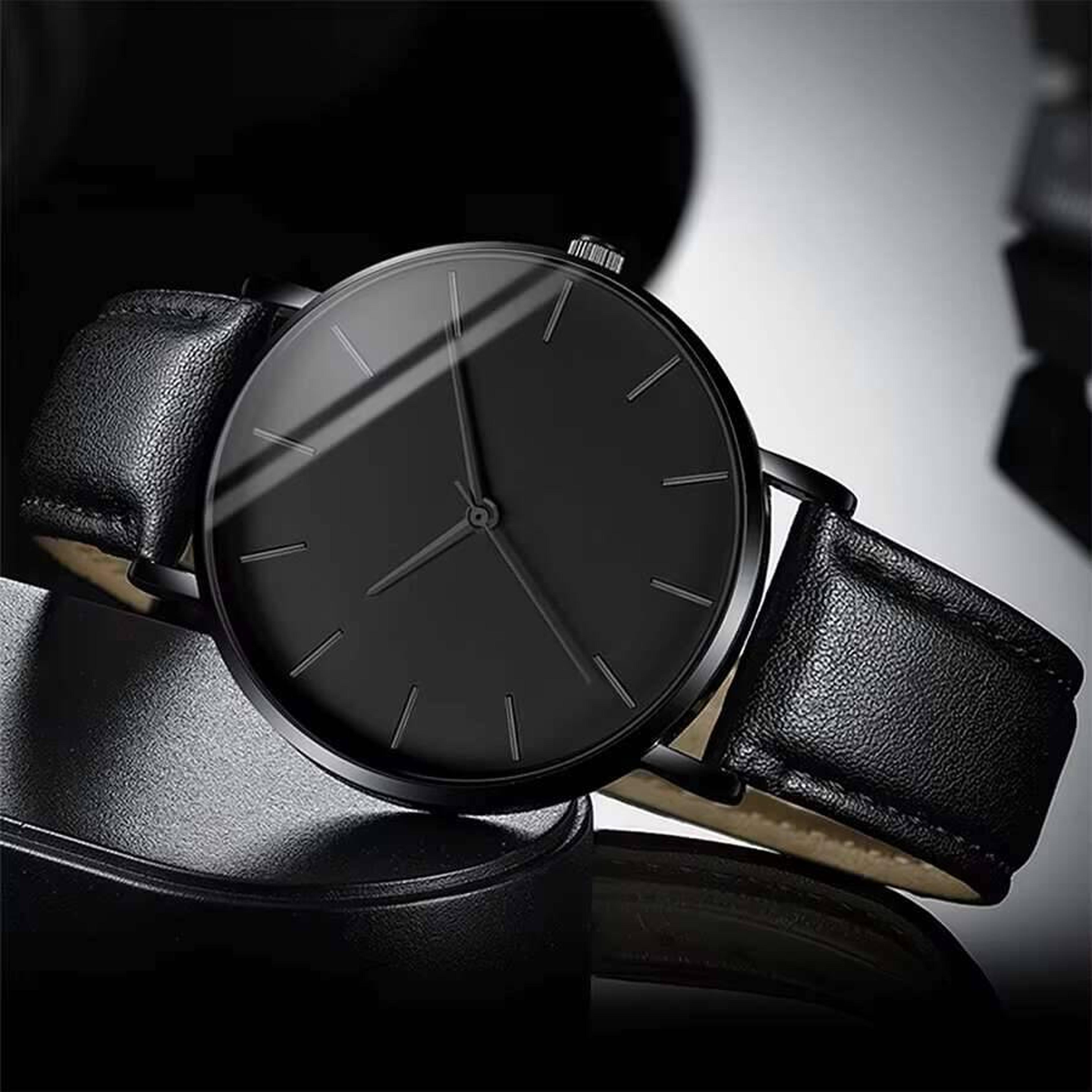 ultra thin mens business quartz watch with leather strap