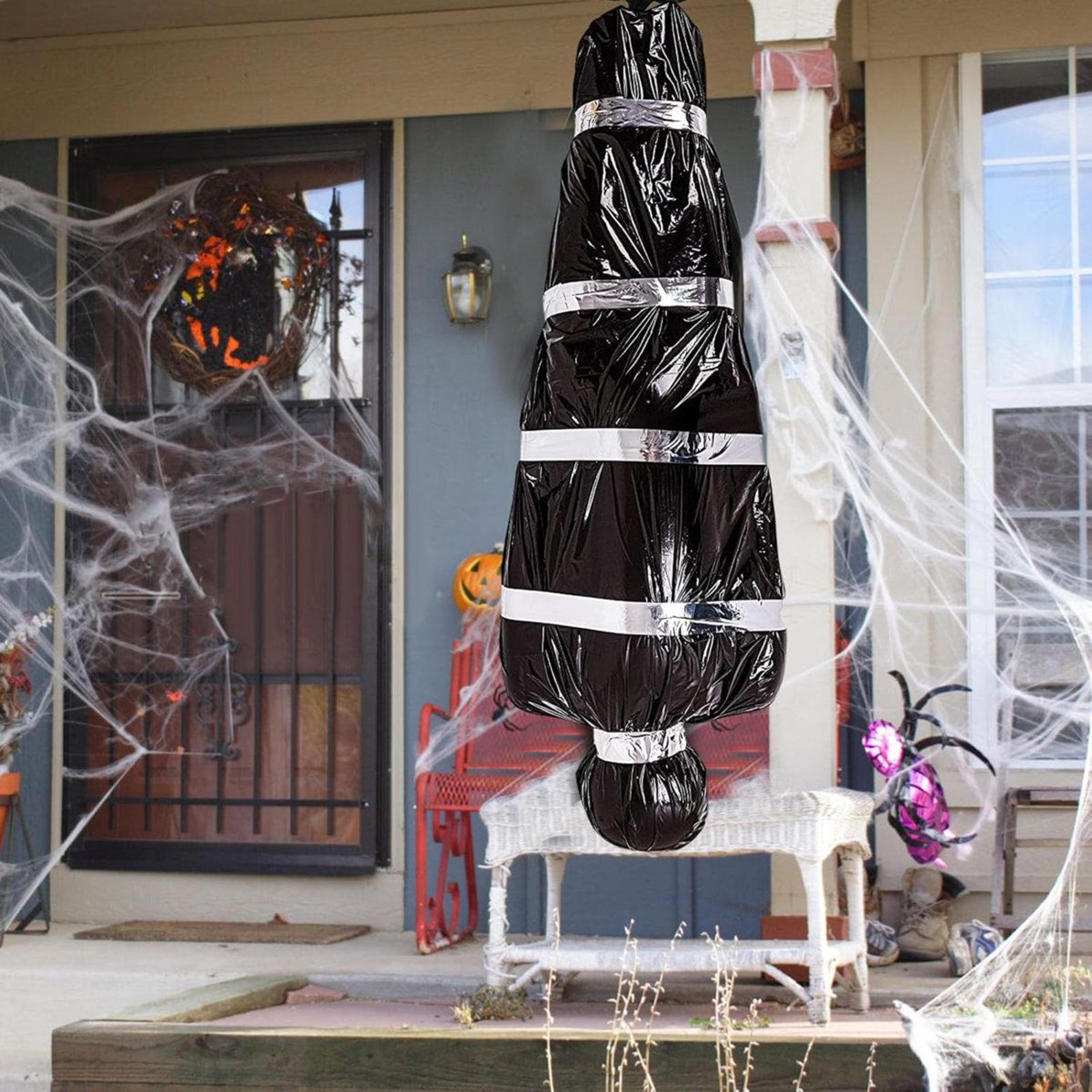 halloween hanging dead body prop in black corpse bag for haunted house decor