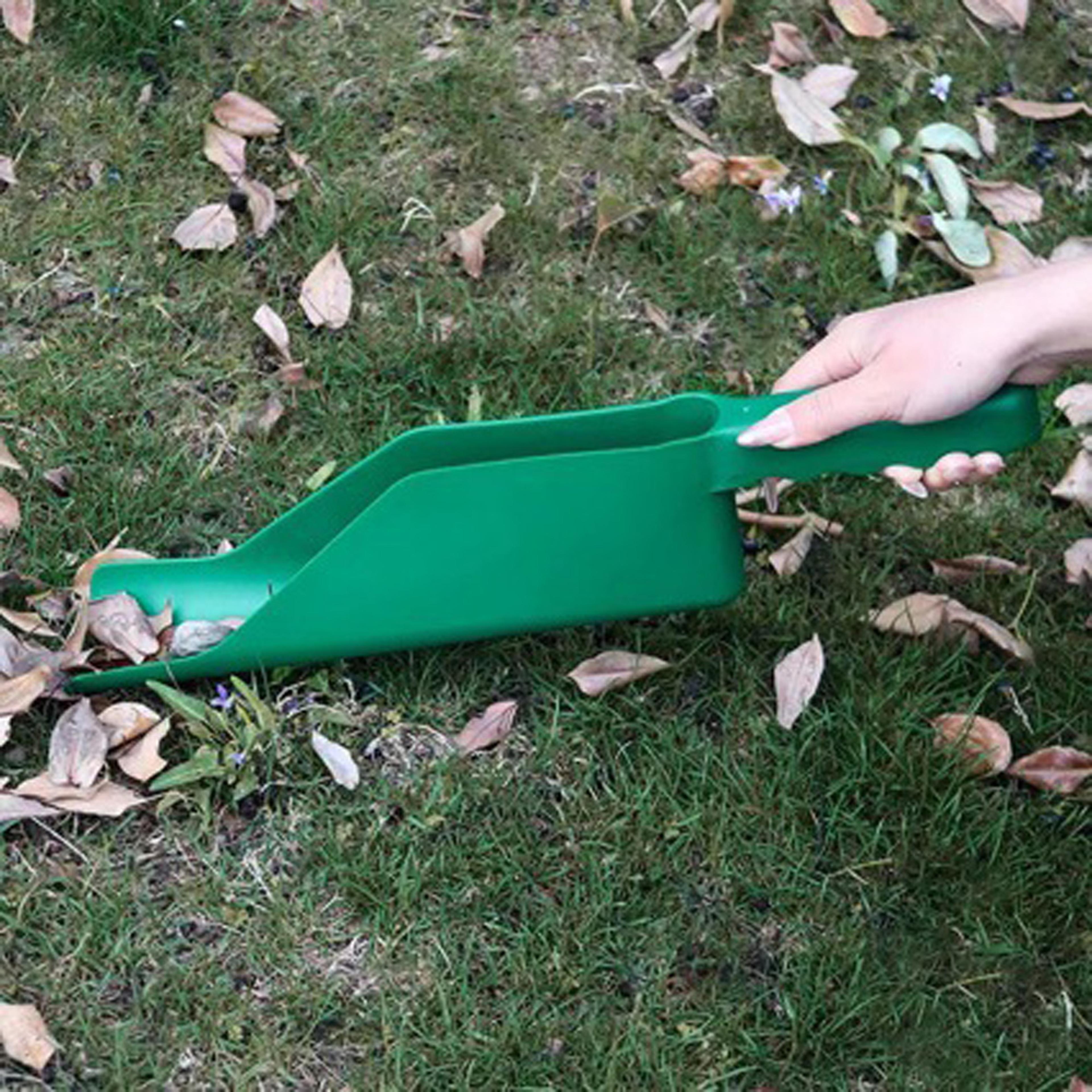 flexfit gutter scoop leaf & debris remover for fast roof gutter cleaning
