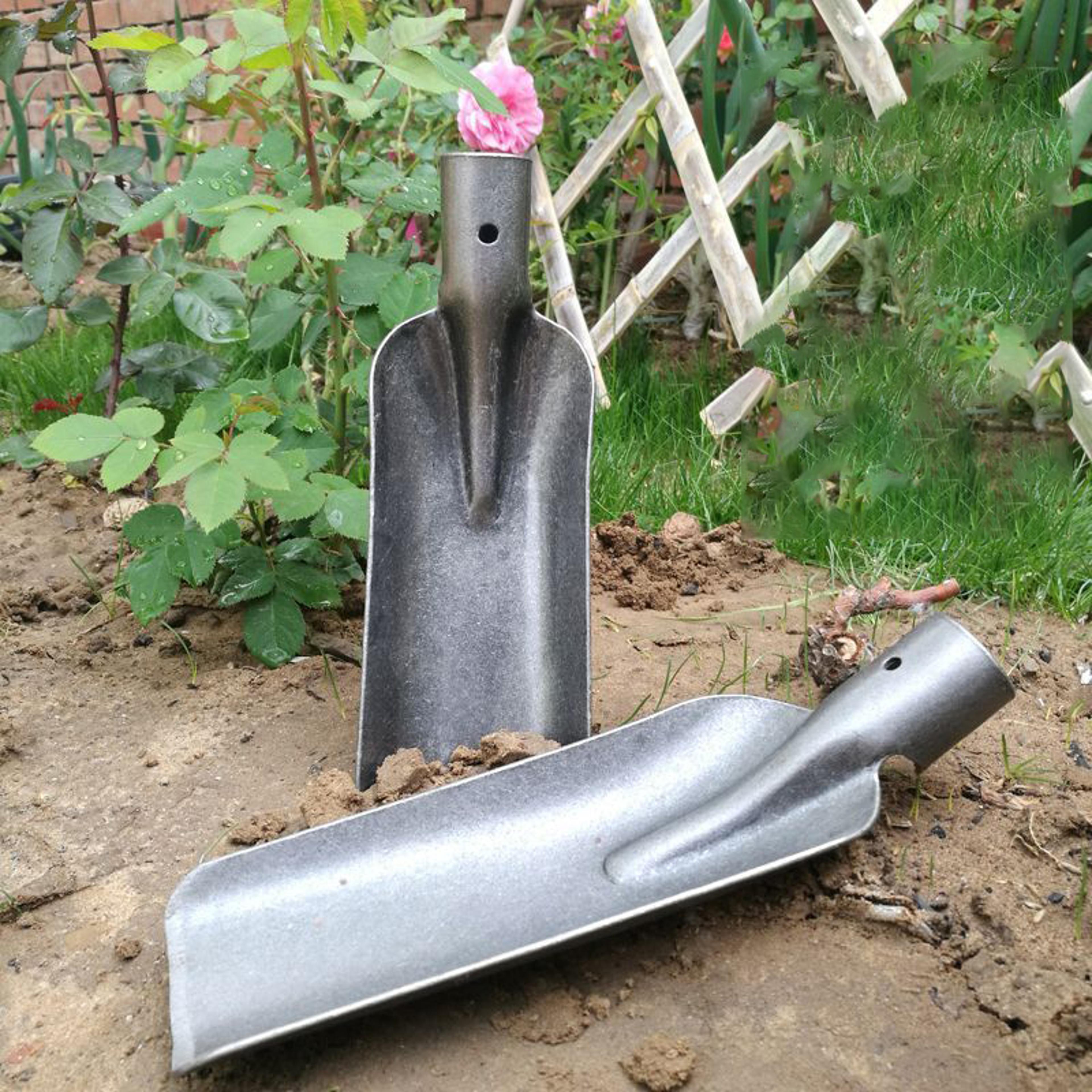 heavy duty garden shovel with thickened manganese steel shovel blade for digging & planting
