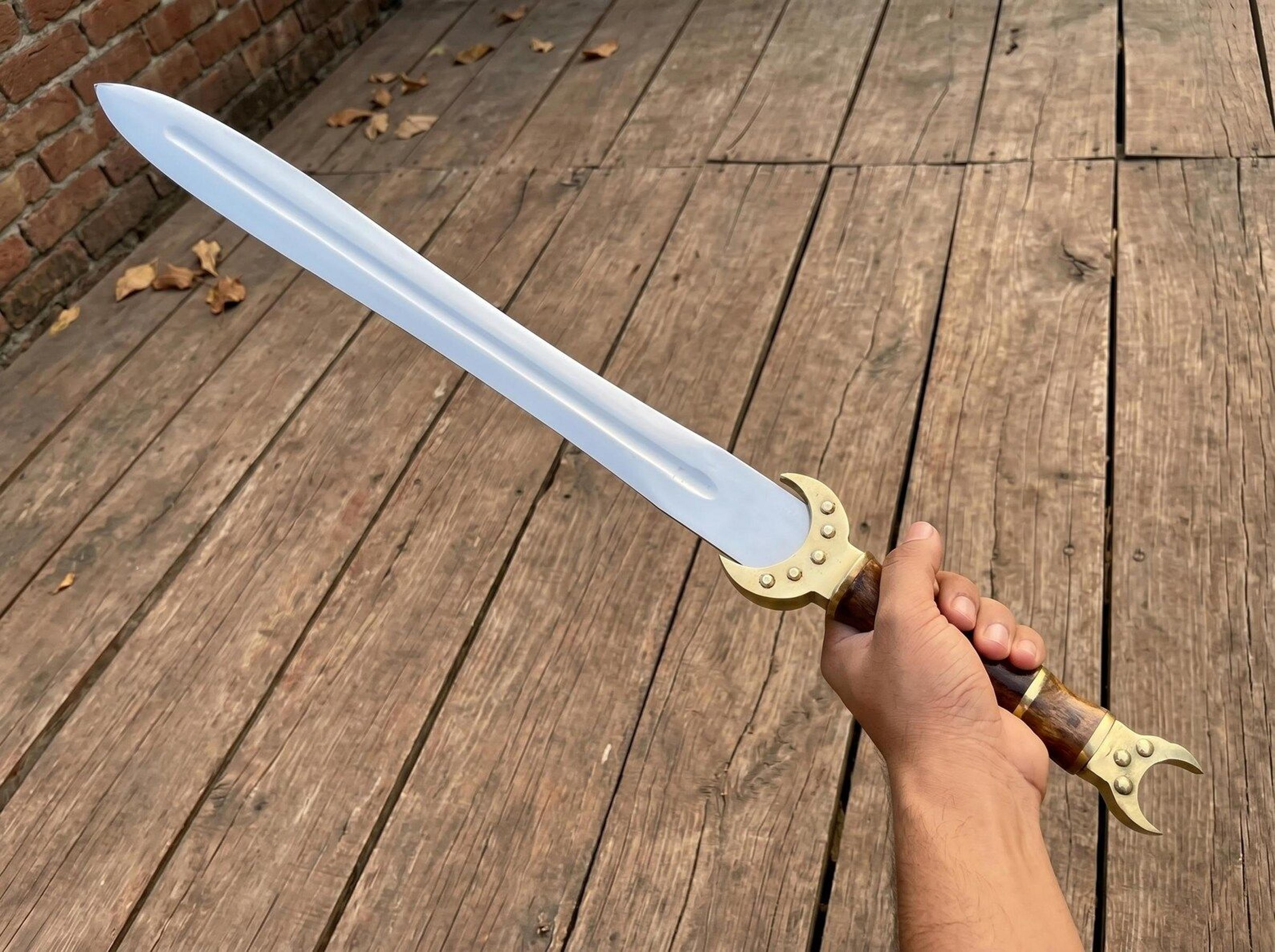 forged fantasy short sword | 28 inch stainless steel replica with wooden handle | medieval display sword for cosplay