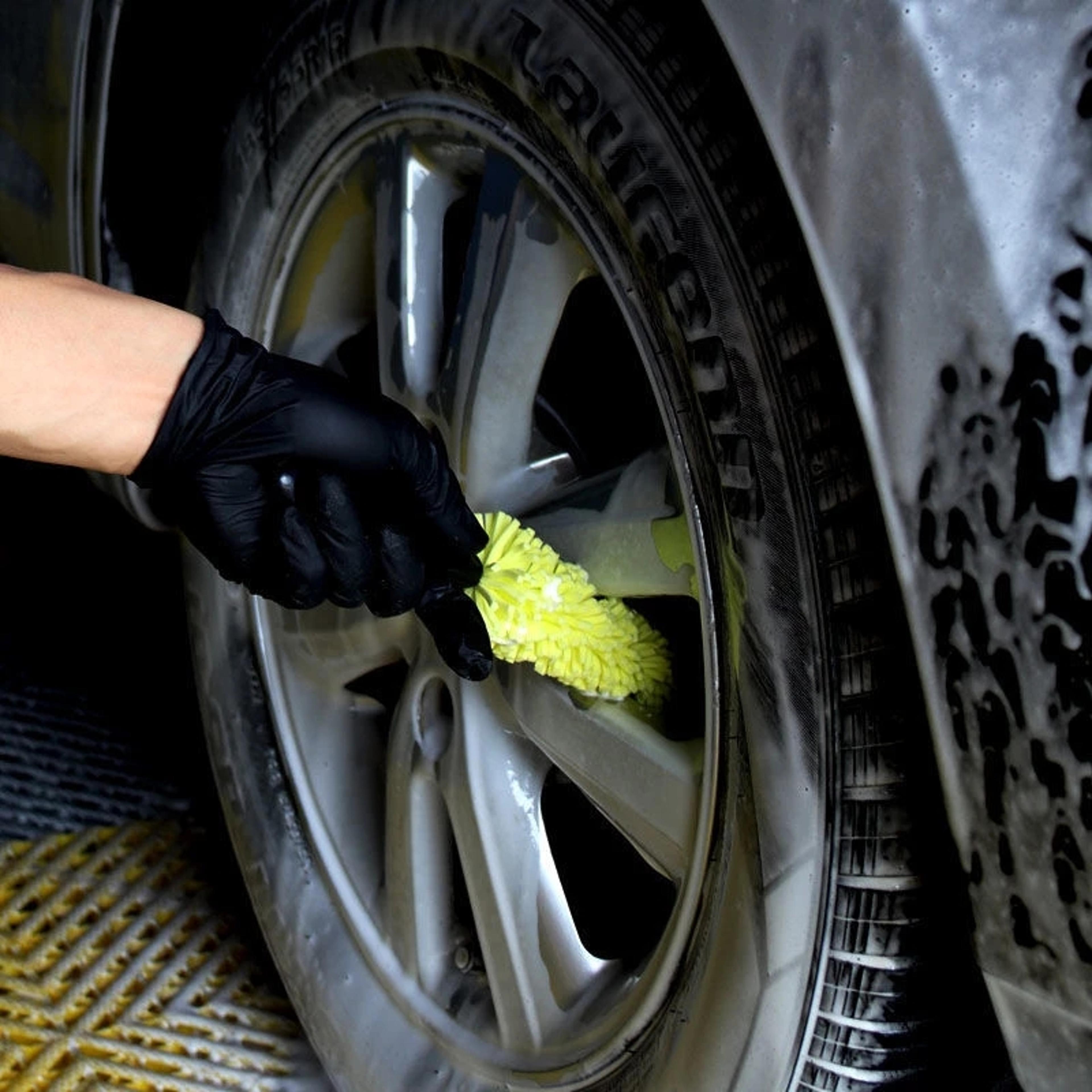wheelshine pro tire and rim cleaning brush