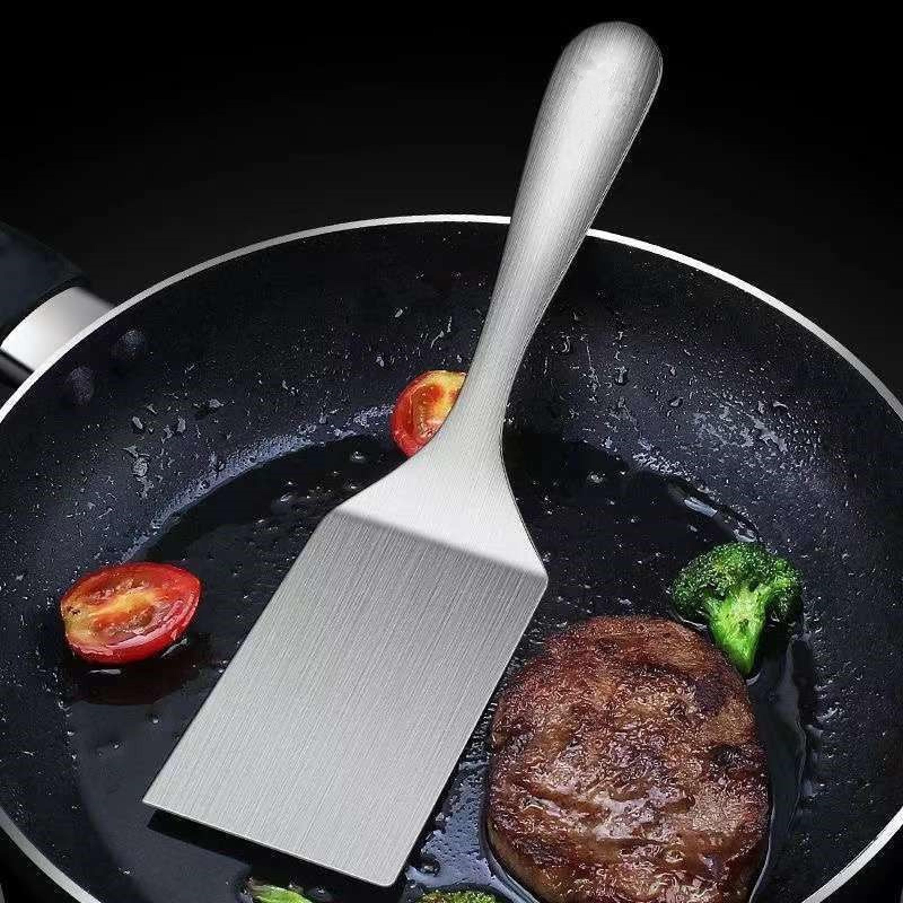 premium stainless steel teppanyaki spatula for griddle, pancakes & steak cooking