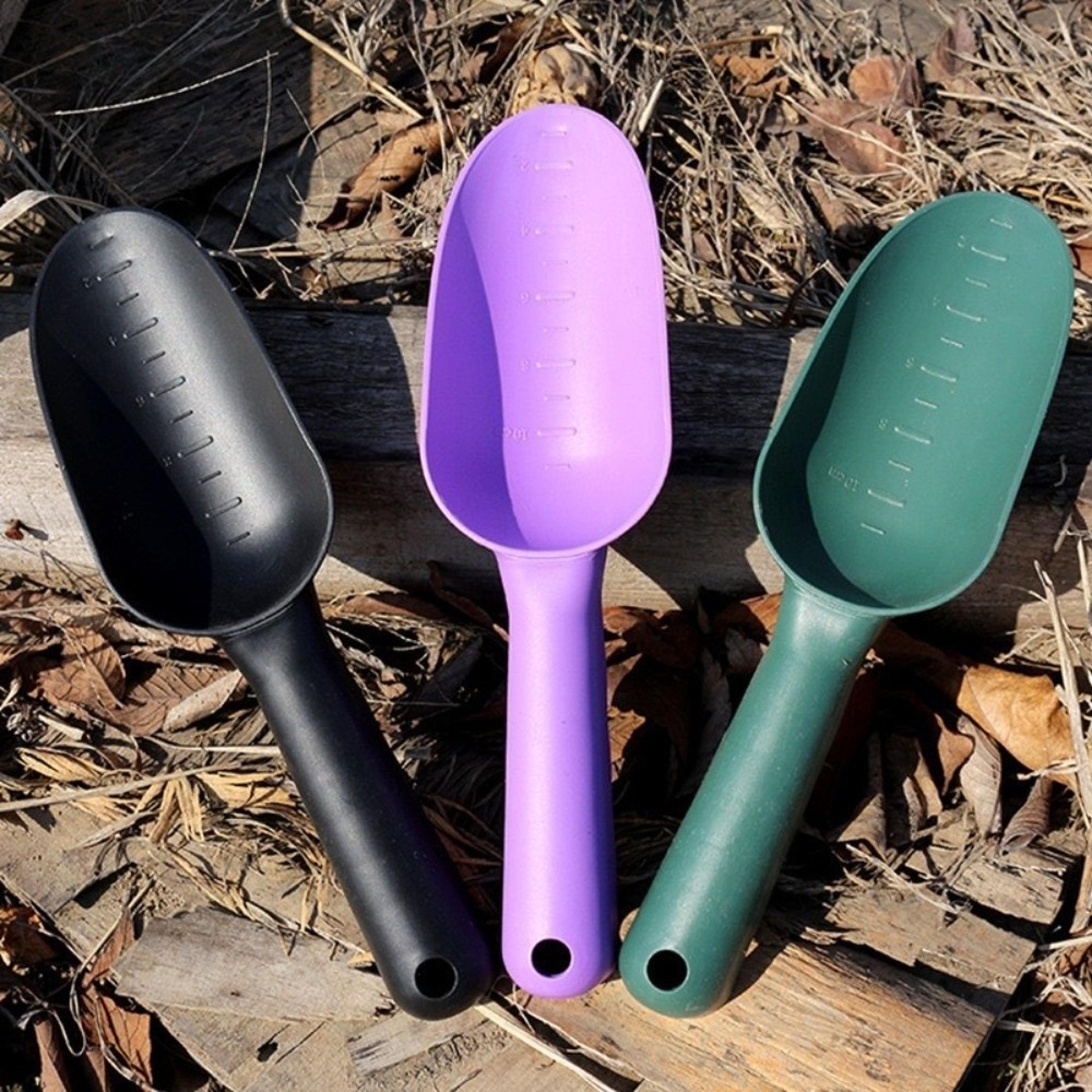 precision garden hand shovel with measuring scale for easy planting & potting