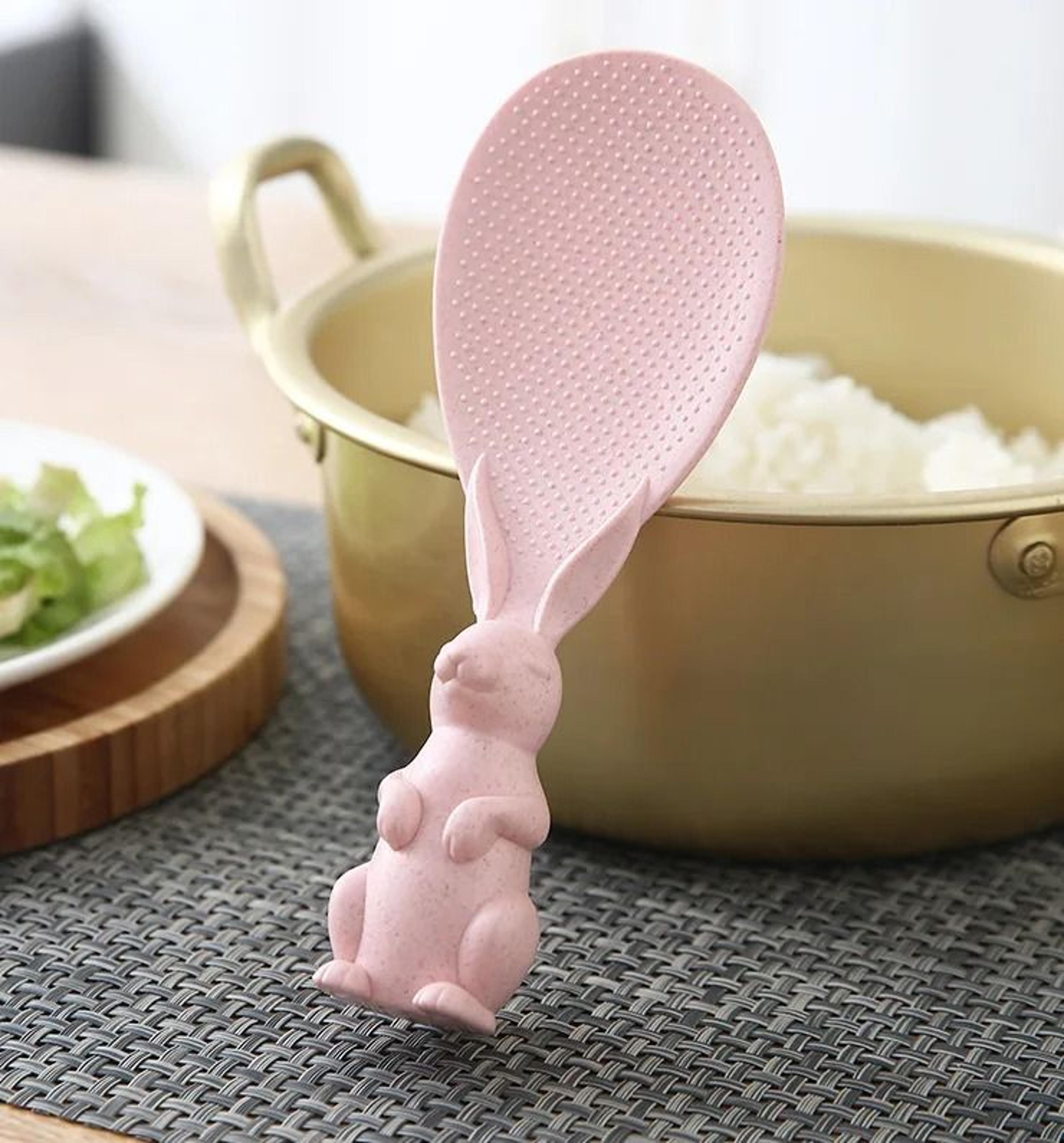 cute rabbit non-stick standing rice spoon – straw bunny rice paddle for kitchen use