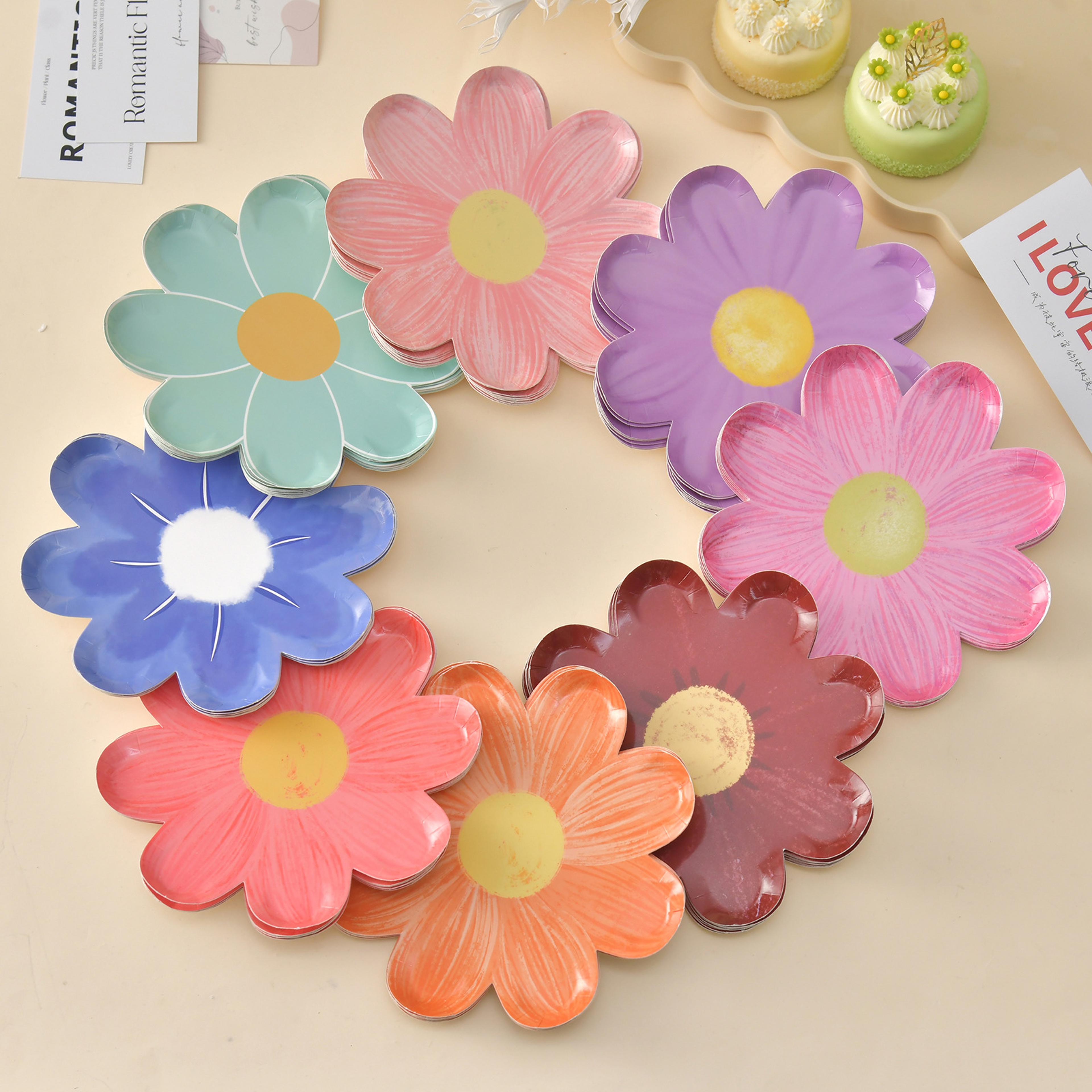 daisy flower disposable party plates for birthdays picnics and cake tables