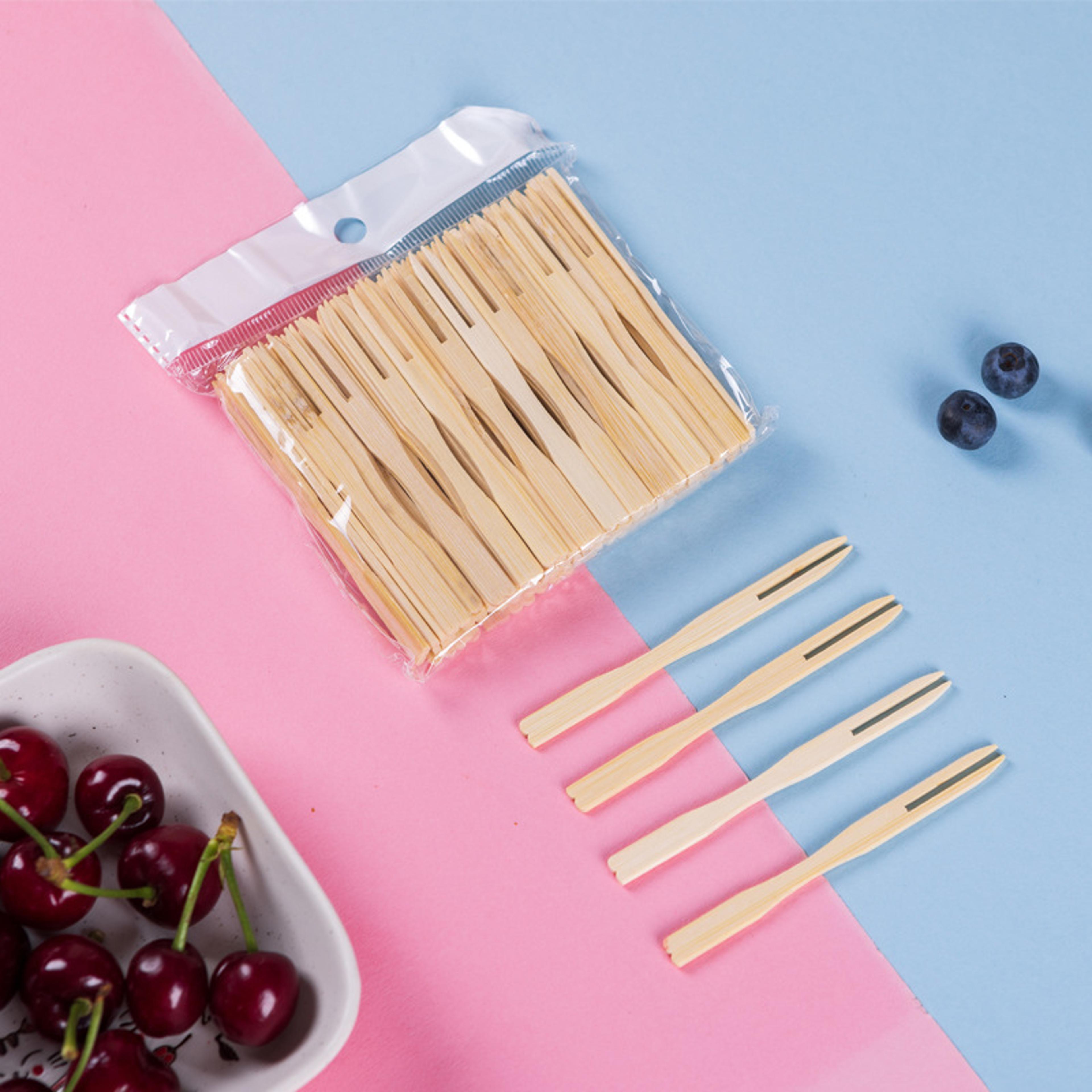 mini bamboo fruit picks & disposable appetizer forks