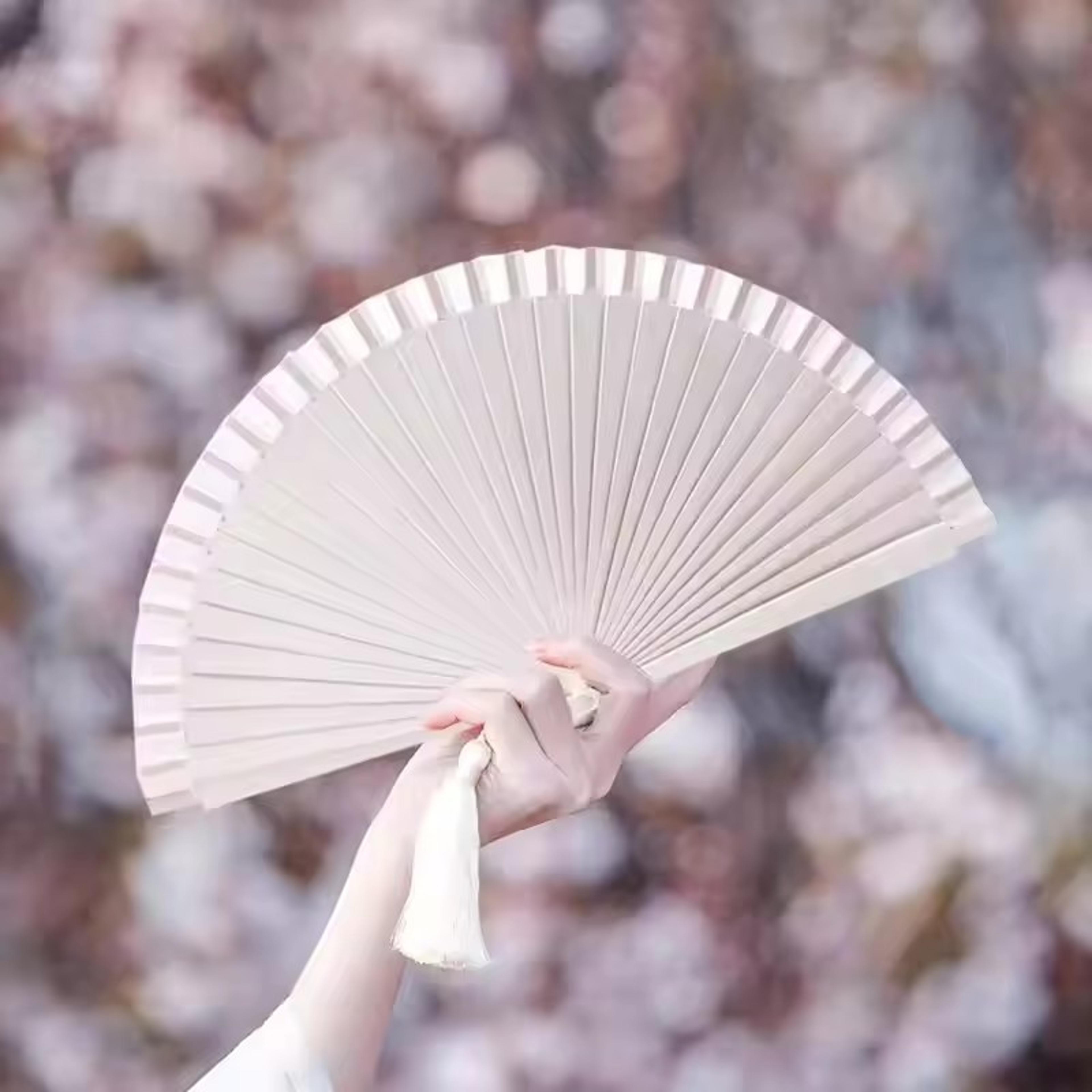 elegant white wedding hand fan spanish folding fan for bridesmaids and guests