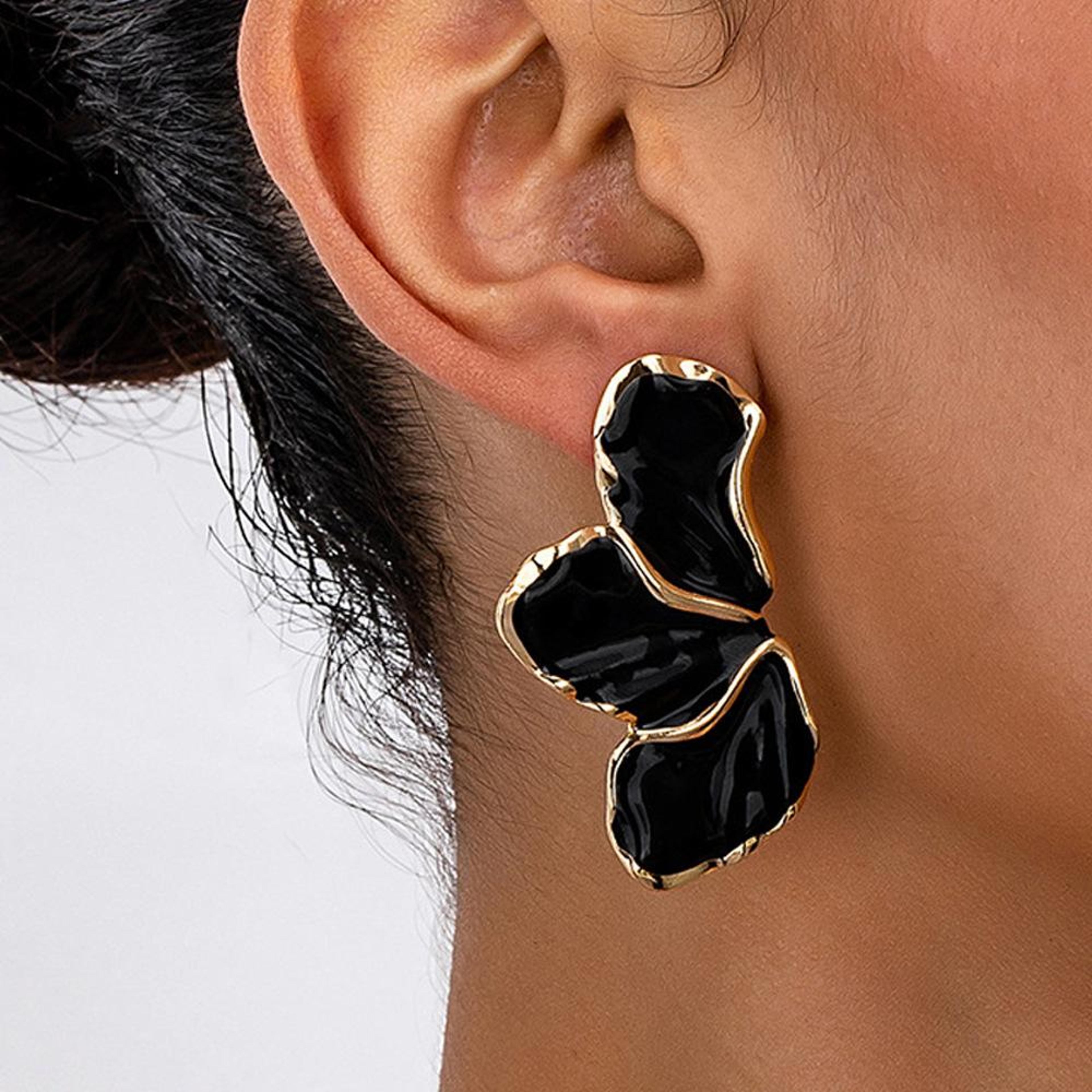 vintage black enamel flower stud earrings for women elegant floral leaf statement jewelry