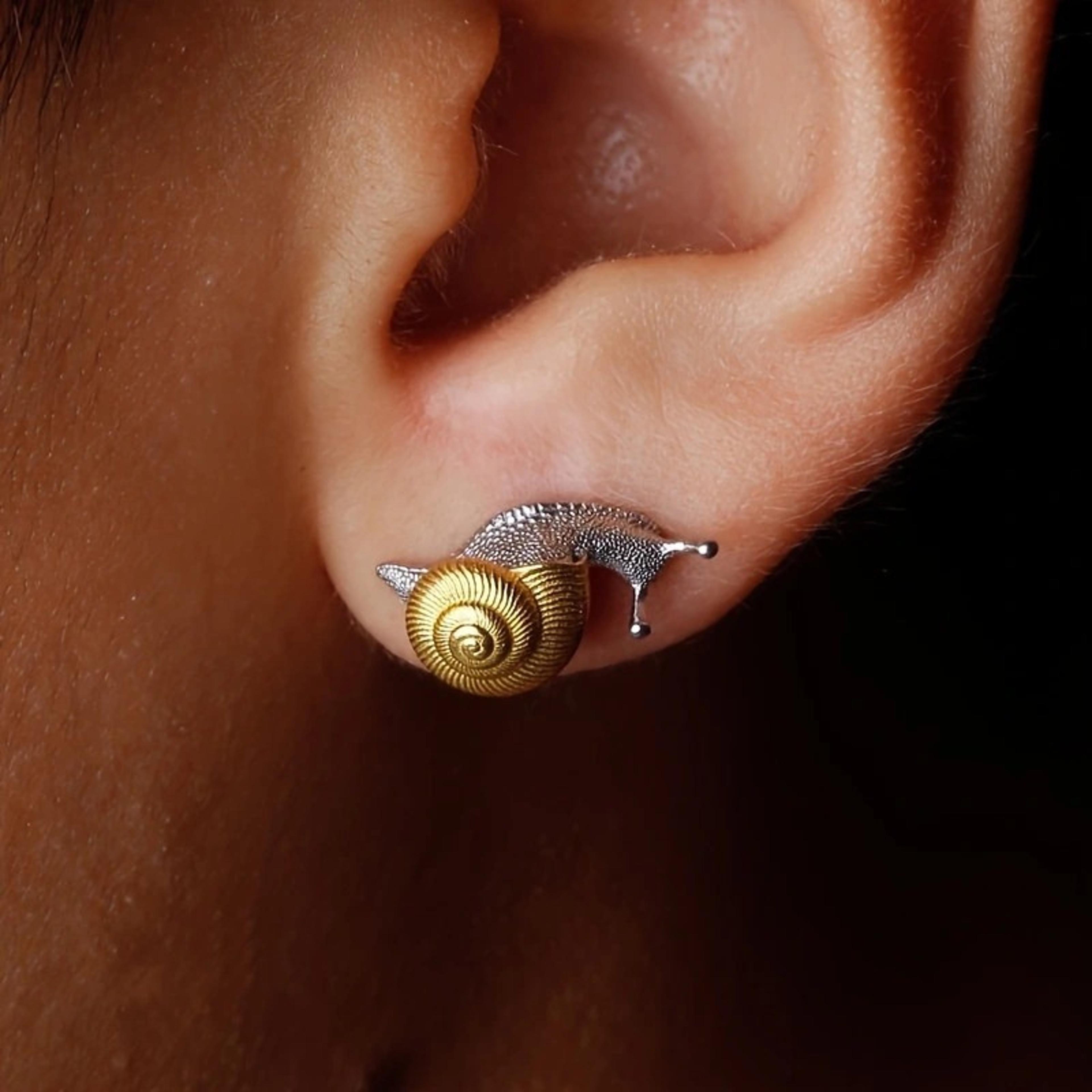 vintage two tone snail stud earrings unisex insect statement jewelry gift