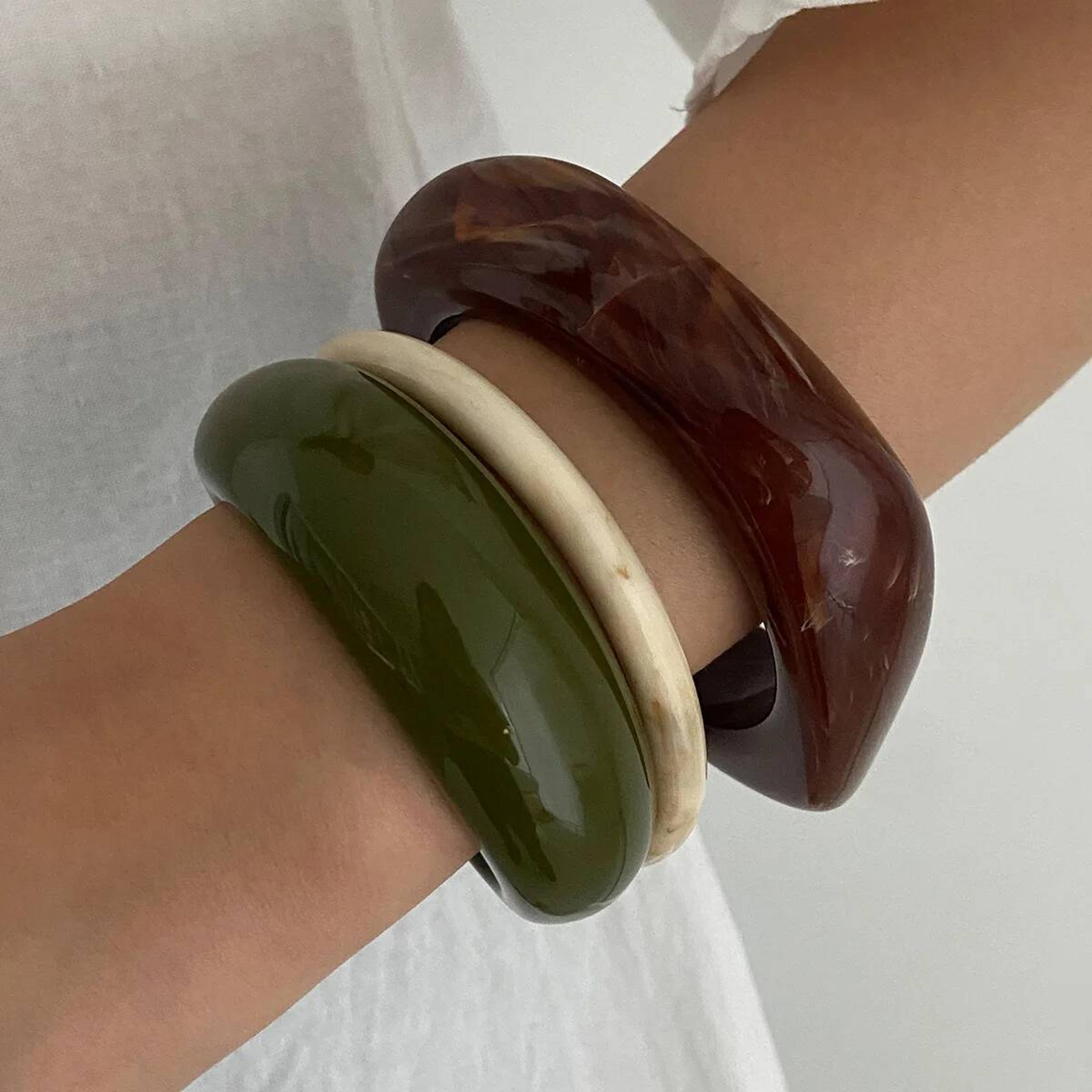 resin bangle bracelet vintage chunky cuff bracelet for women with irregular geometric design