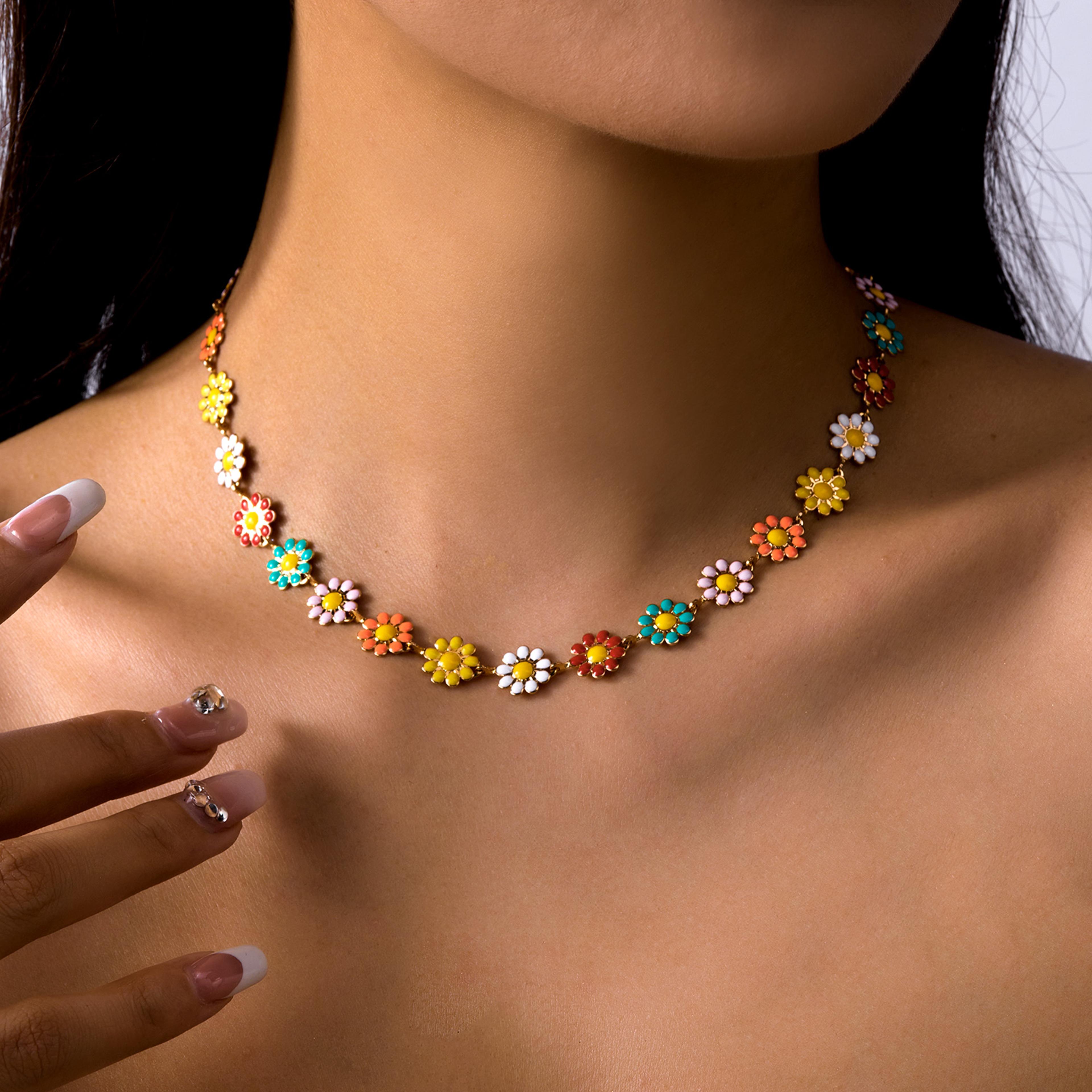 sweet daisy flower necklace for women floral choker necklace for weddings & everyday style