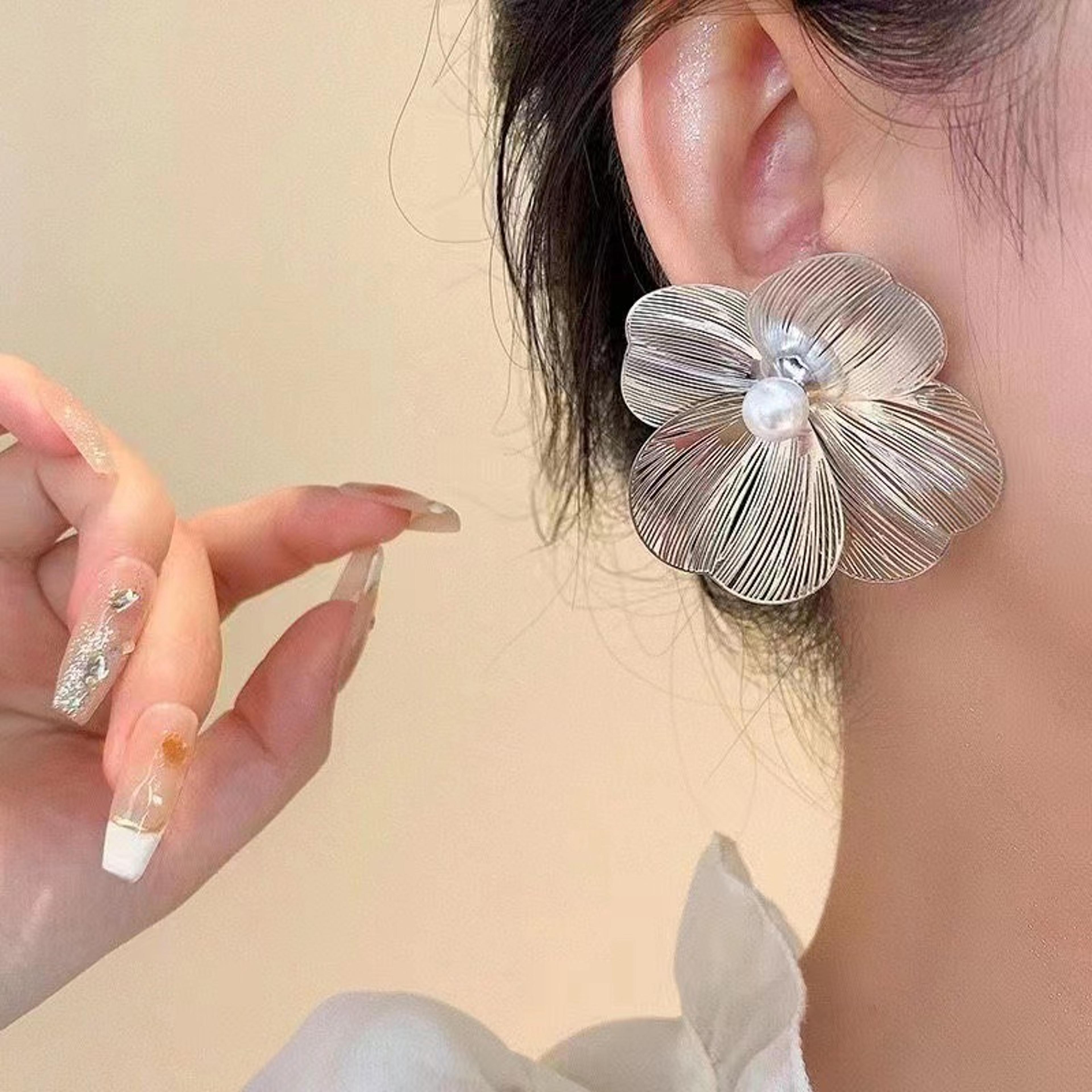 luxury flower pearl earrings for women elegant statement flower earrings in silver