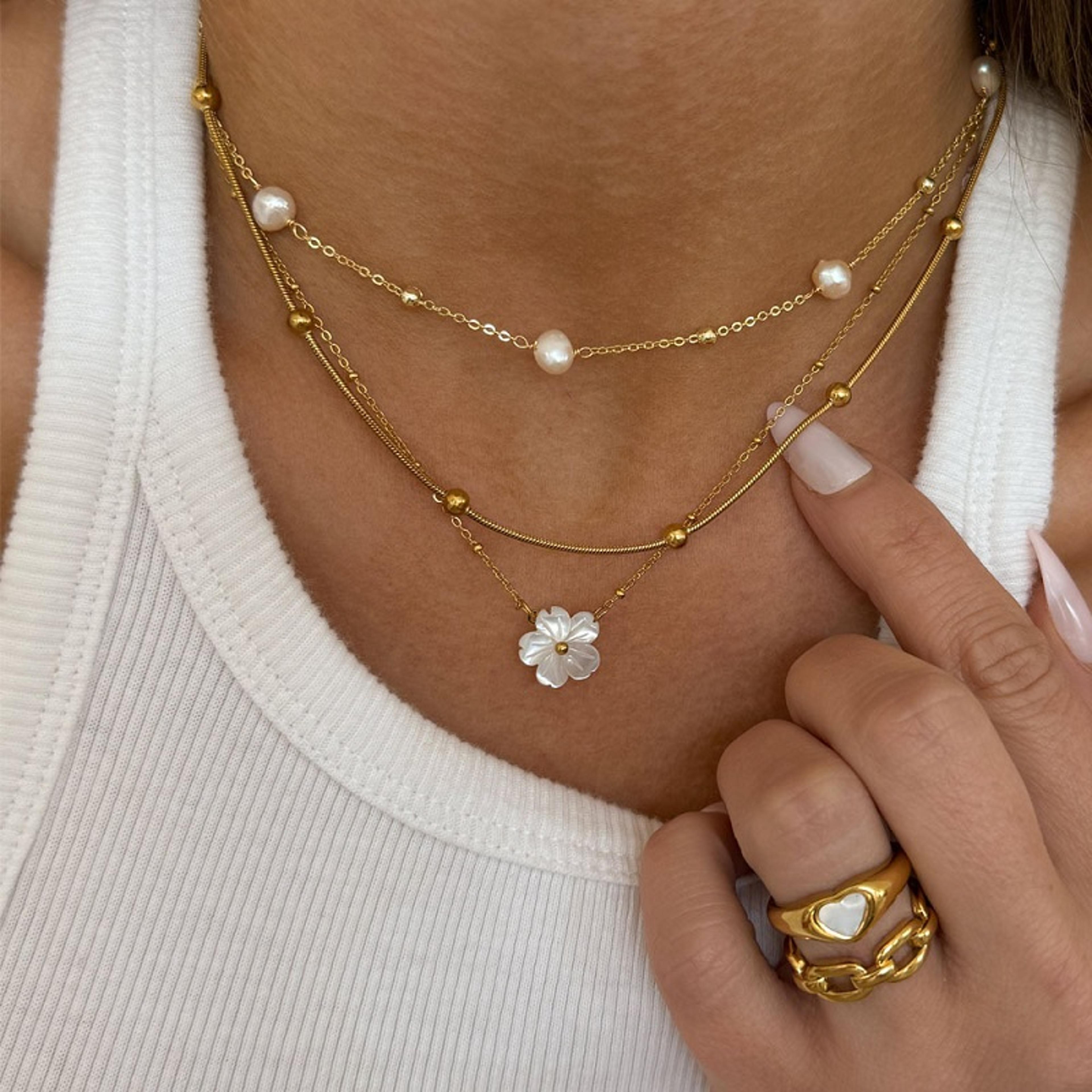 vintage gold shell flower pendant necklace with heart charm stainless steel clavicle necklace for women