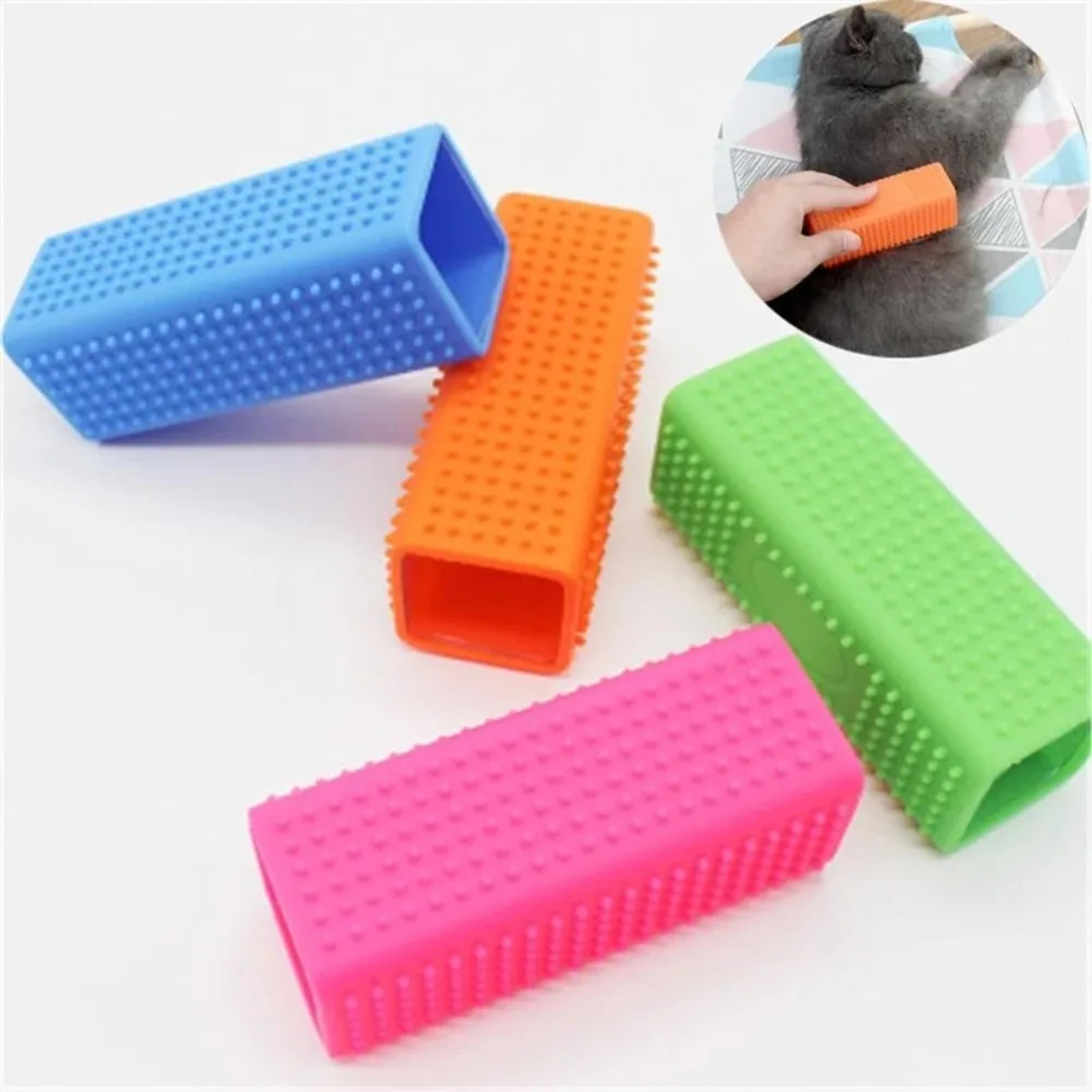 silicone pet hair remover brush for furniture, car interiors, clothes & carpets