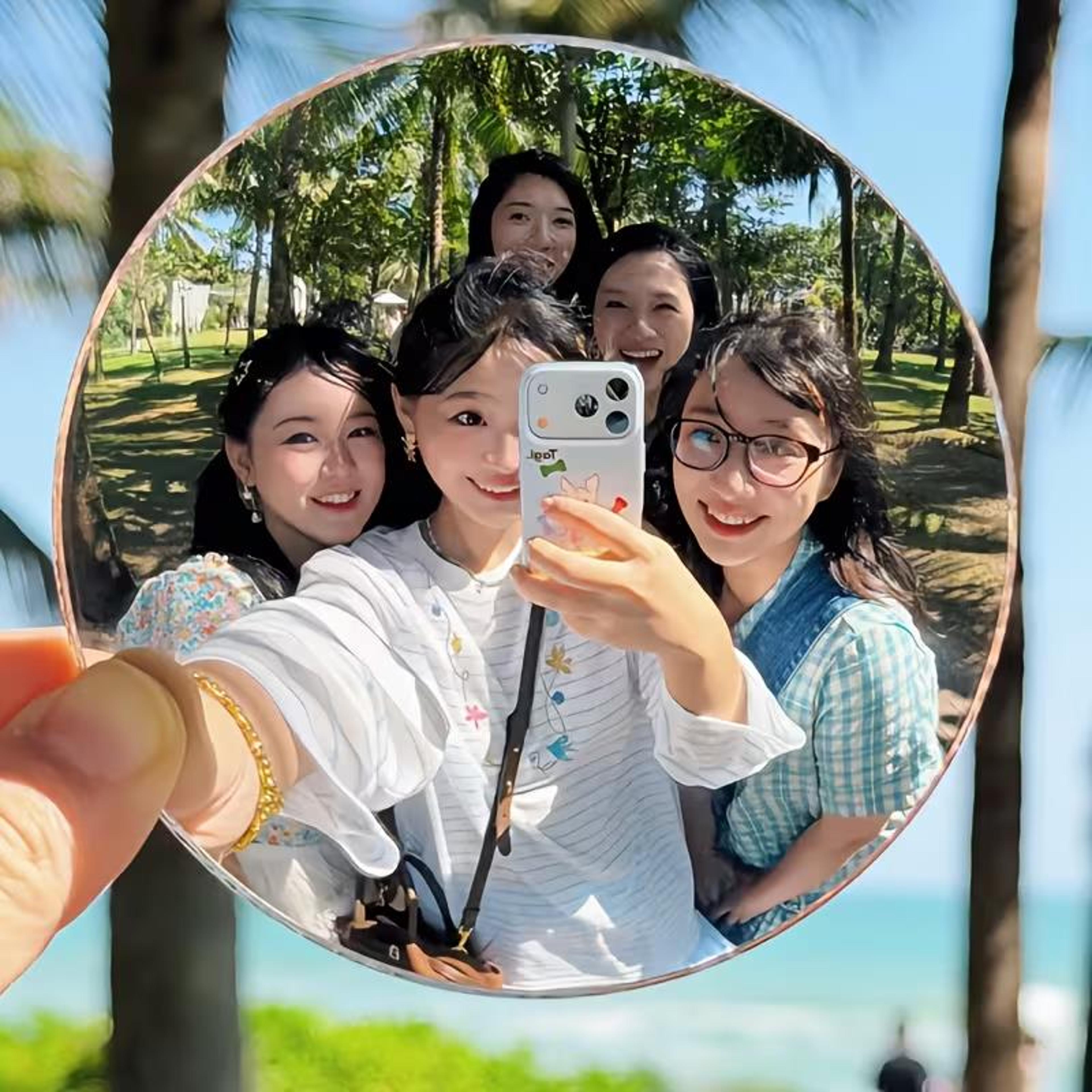 portable selfie mirror for photography convex wide angle travel mirror for content creators