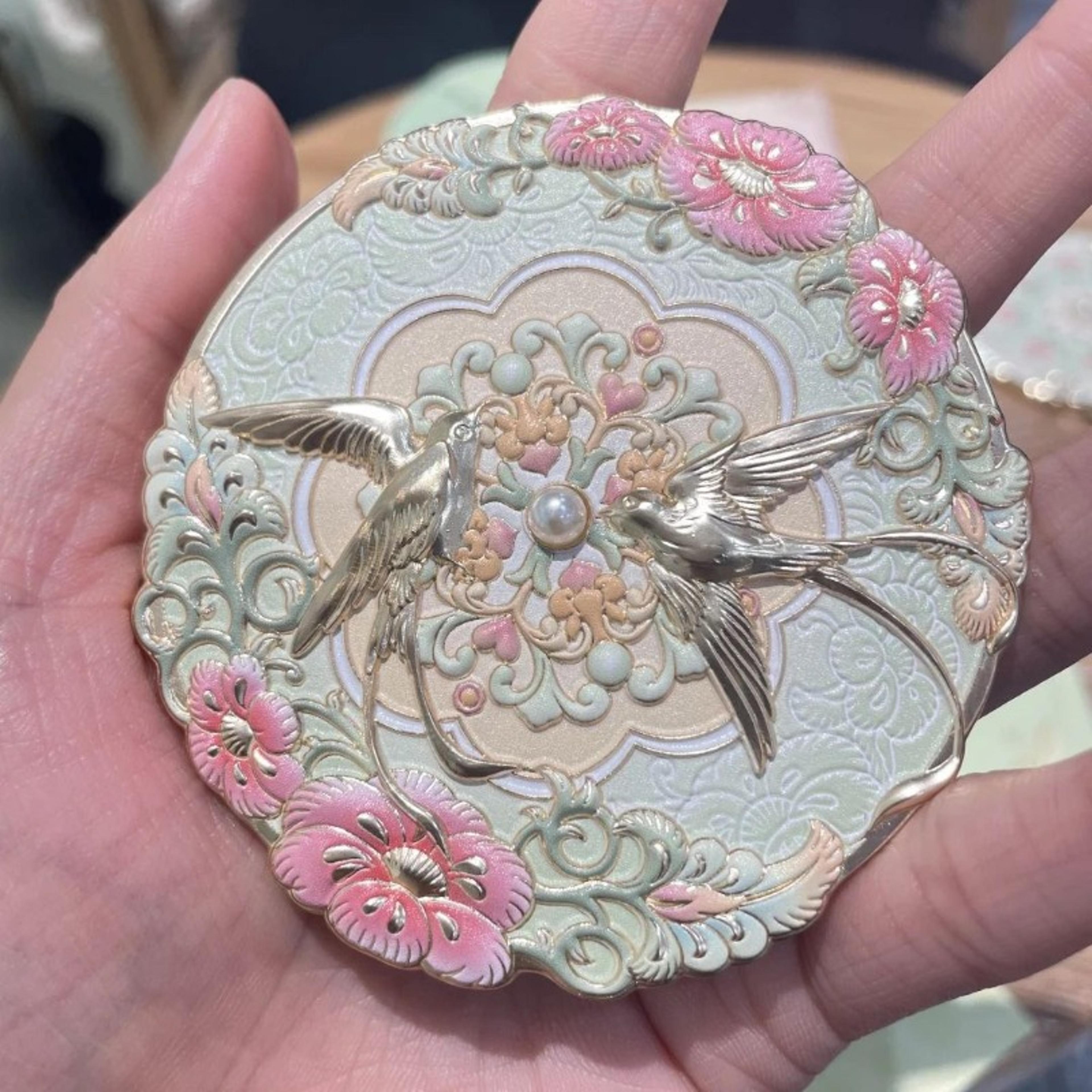 vintage chinese style compact makeup mirror with peony design portable pocket cosmetic mirror