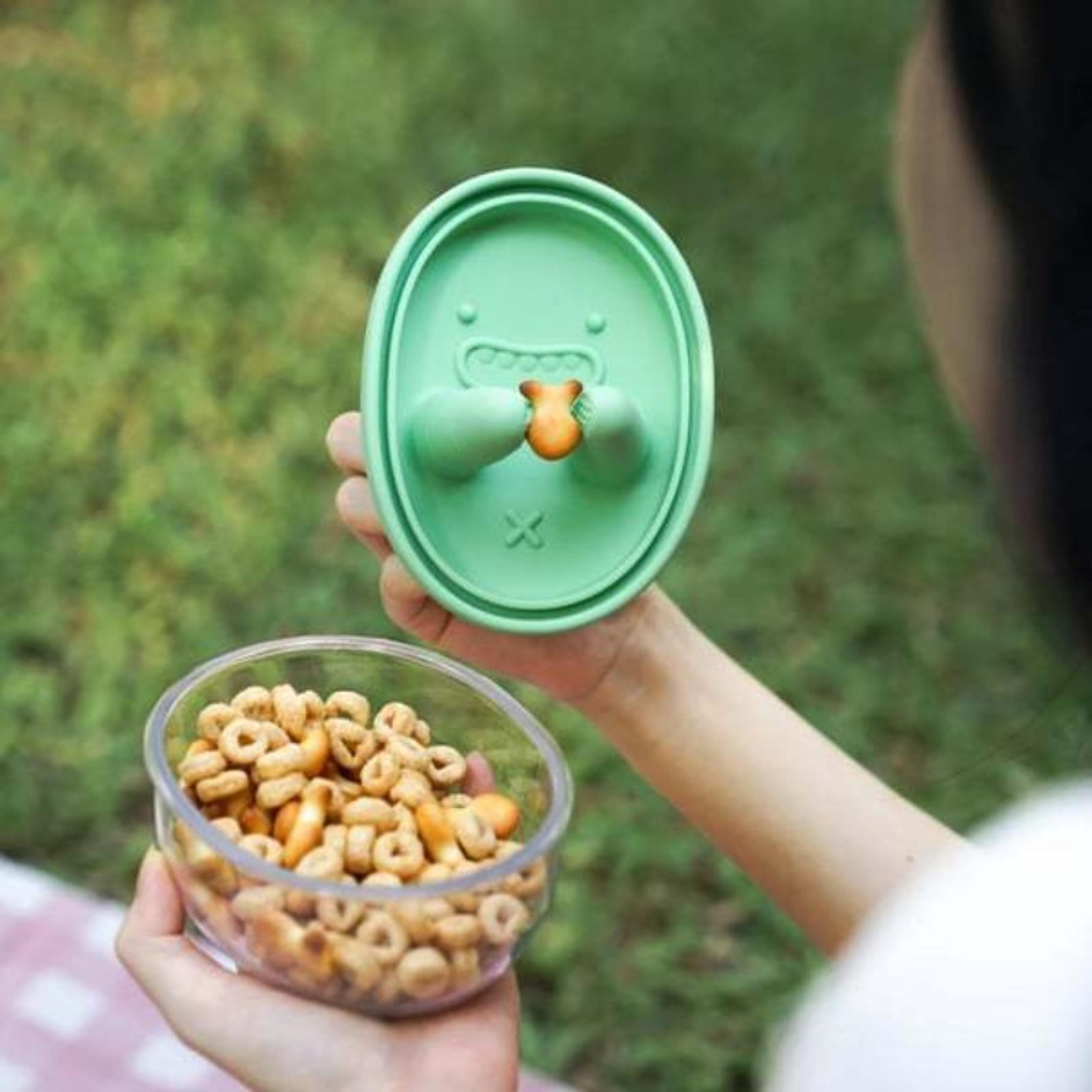 portable camping snack storage box with silicone lid for cookies and kitchen organization