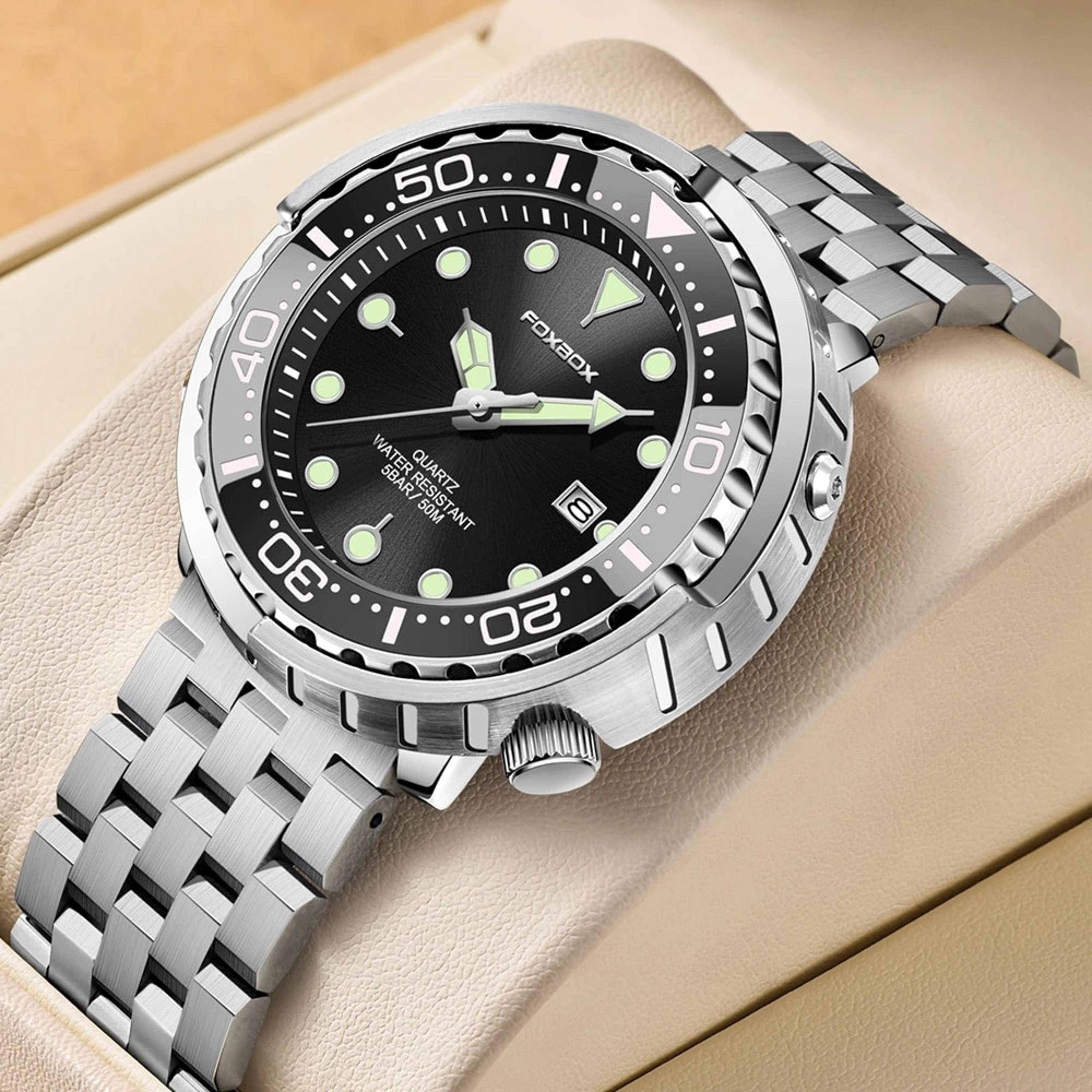 men's waterproof chronograph quartz watch with luminous stainless steel design