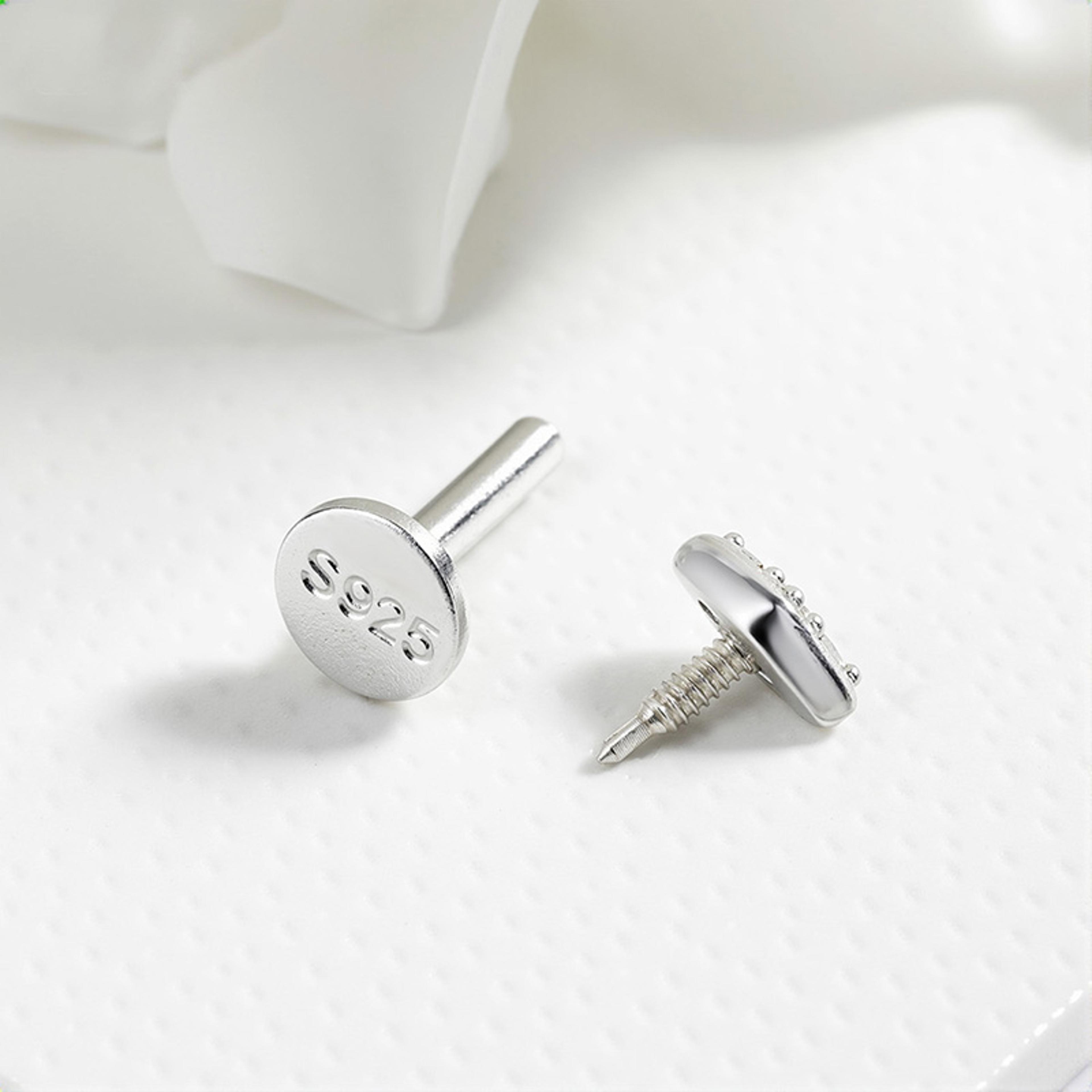 d color vvs1 moissanite flat back stud earring in s925 sterling silver