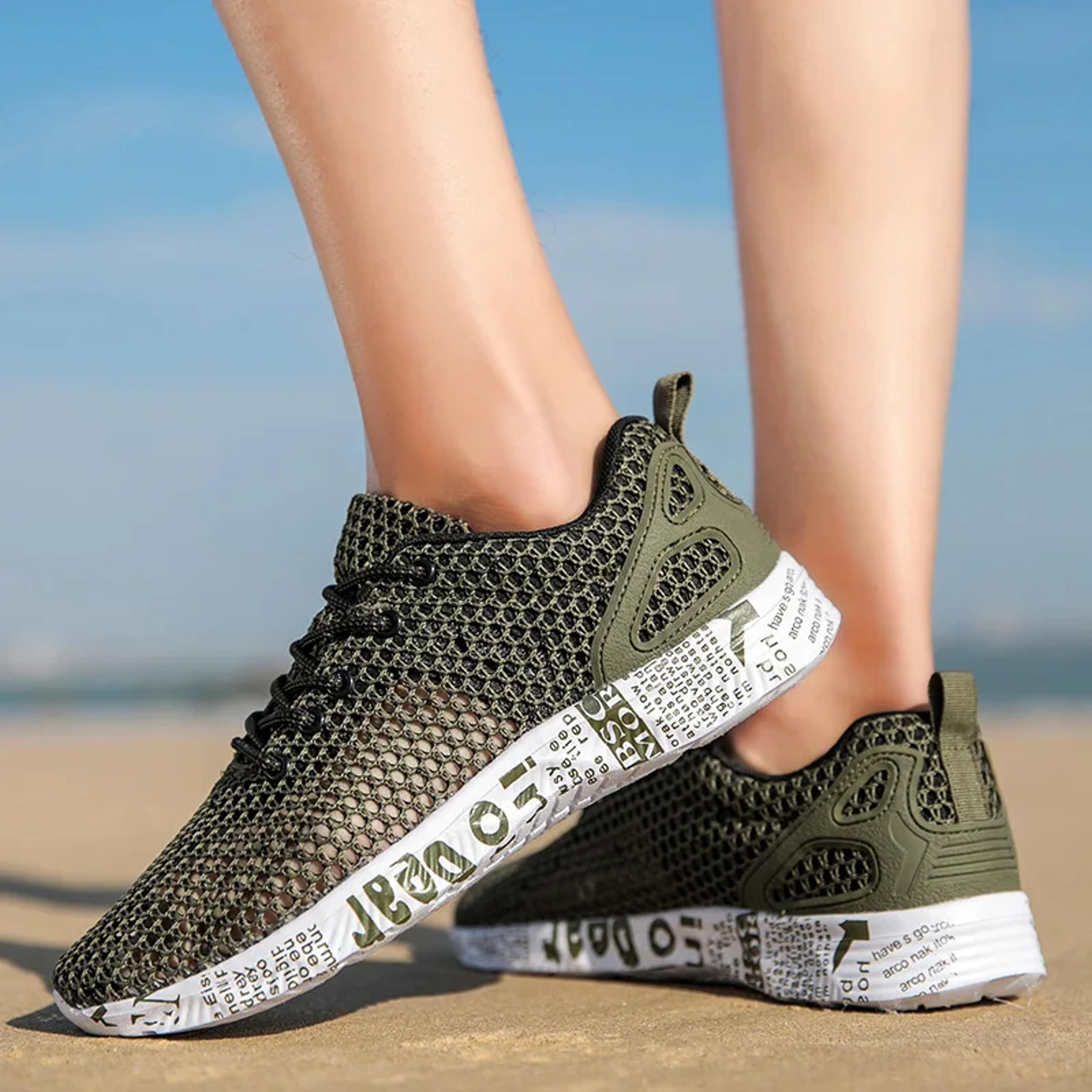 men's quick dry water shoes breathable air mesh aqua sneakers