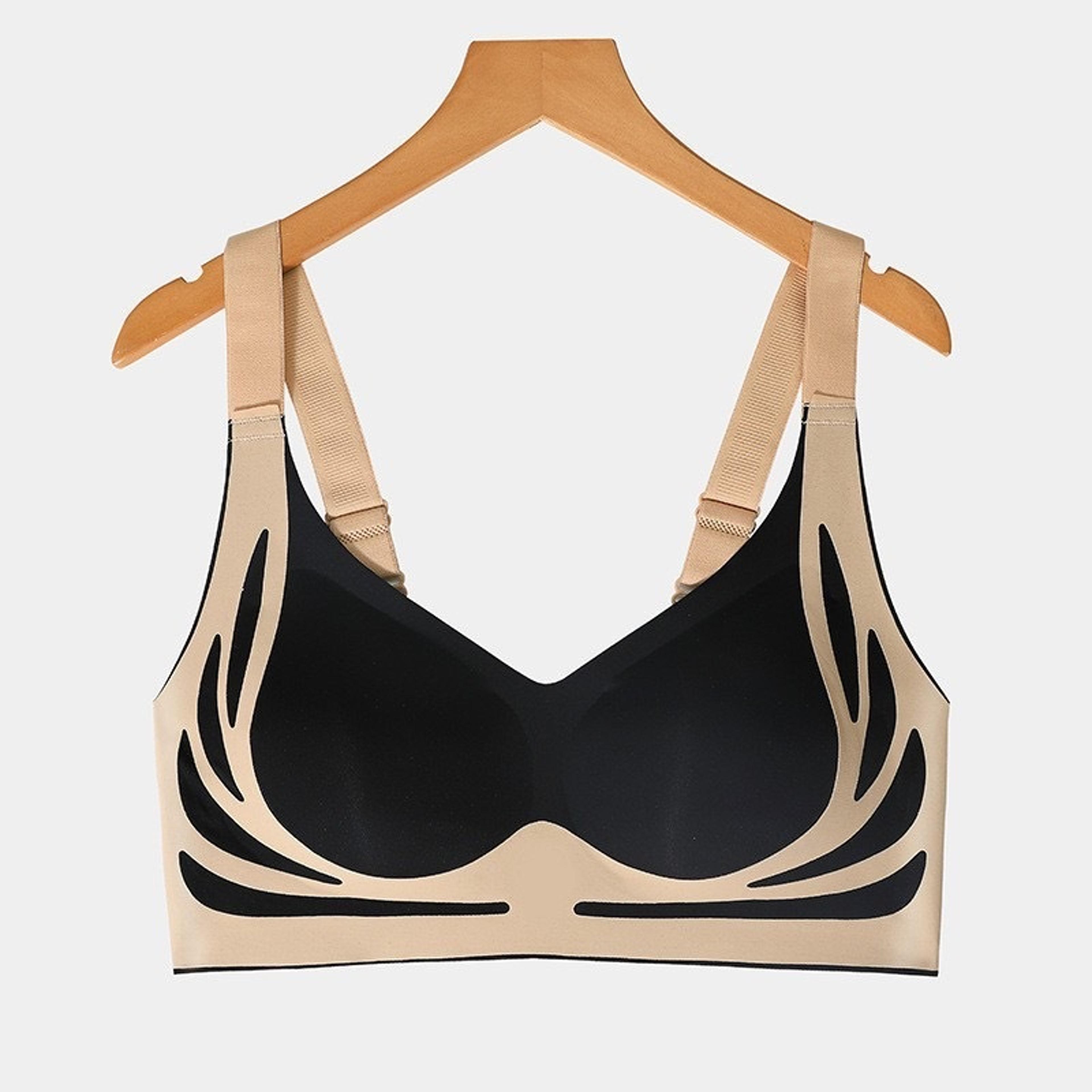 seamless wireless full coverage bra with adjustable straps