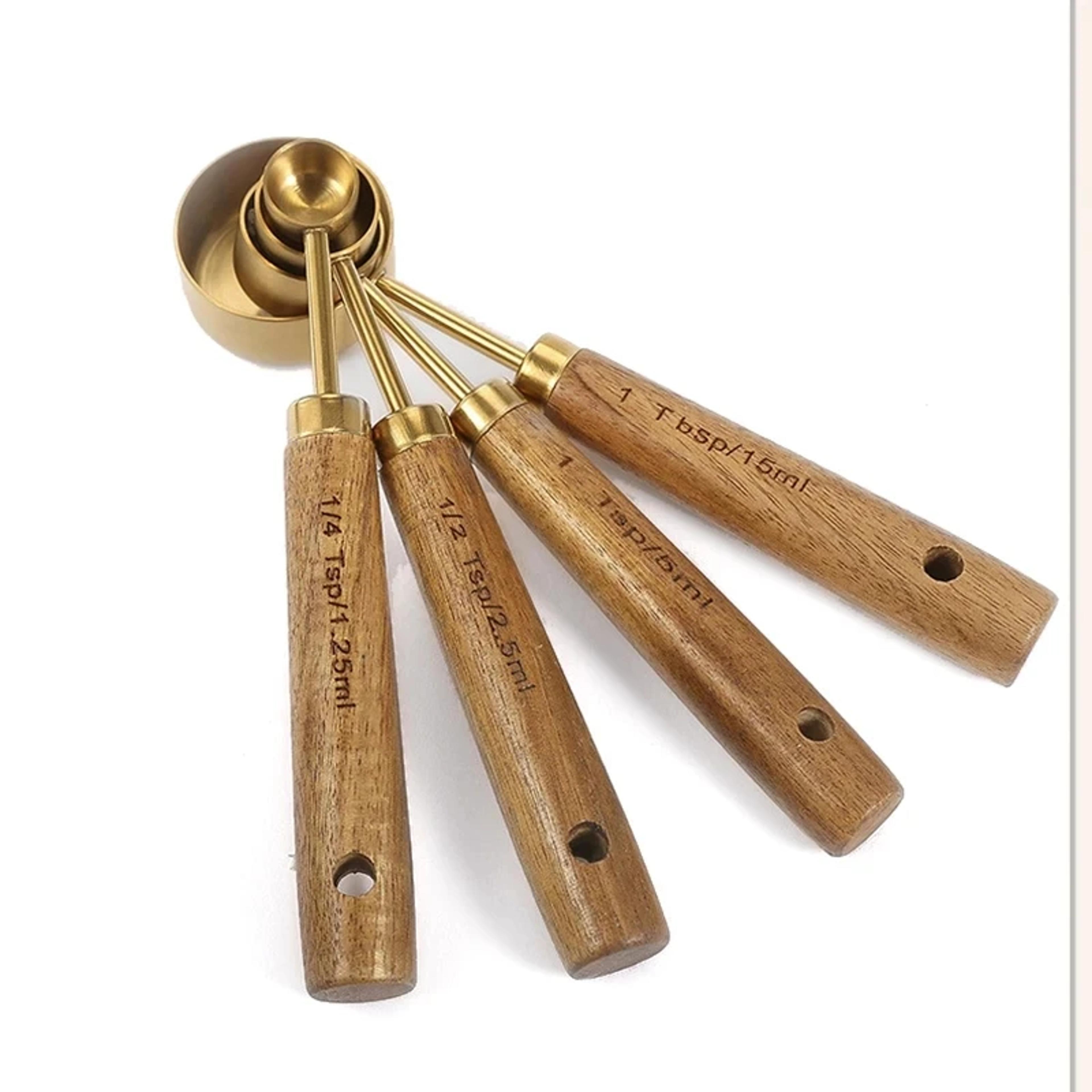 8 piece wooden handle metal measuring cups and spoons set for baking coffee and bartending