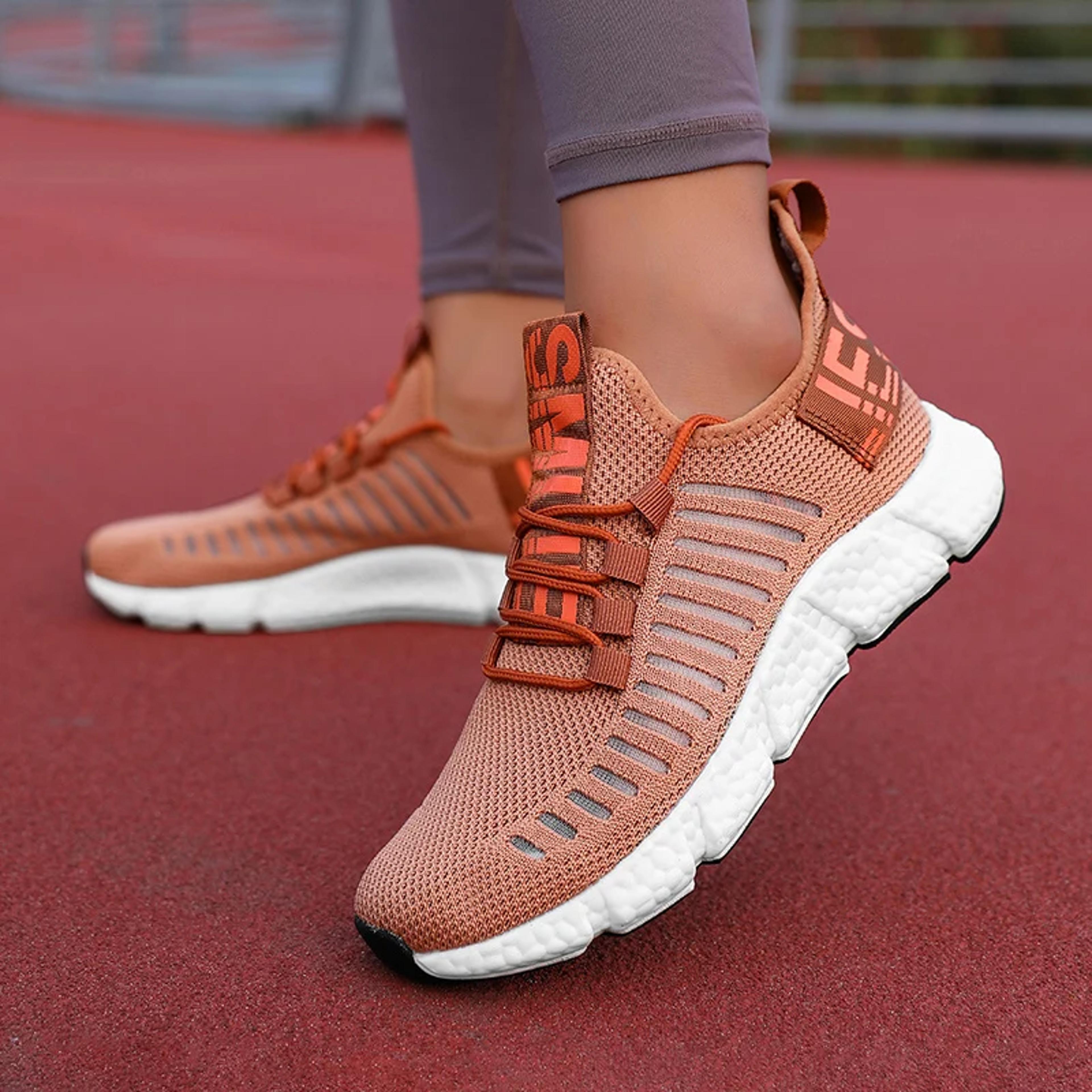 lightweight breathable lace-up sneakers with air mesh upper and eva insoles