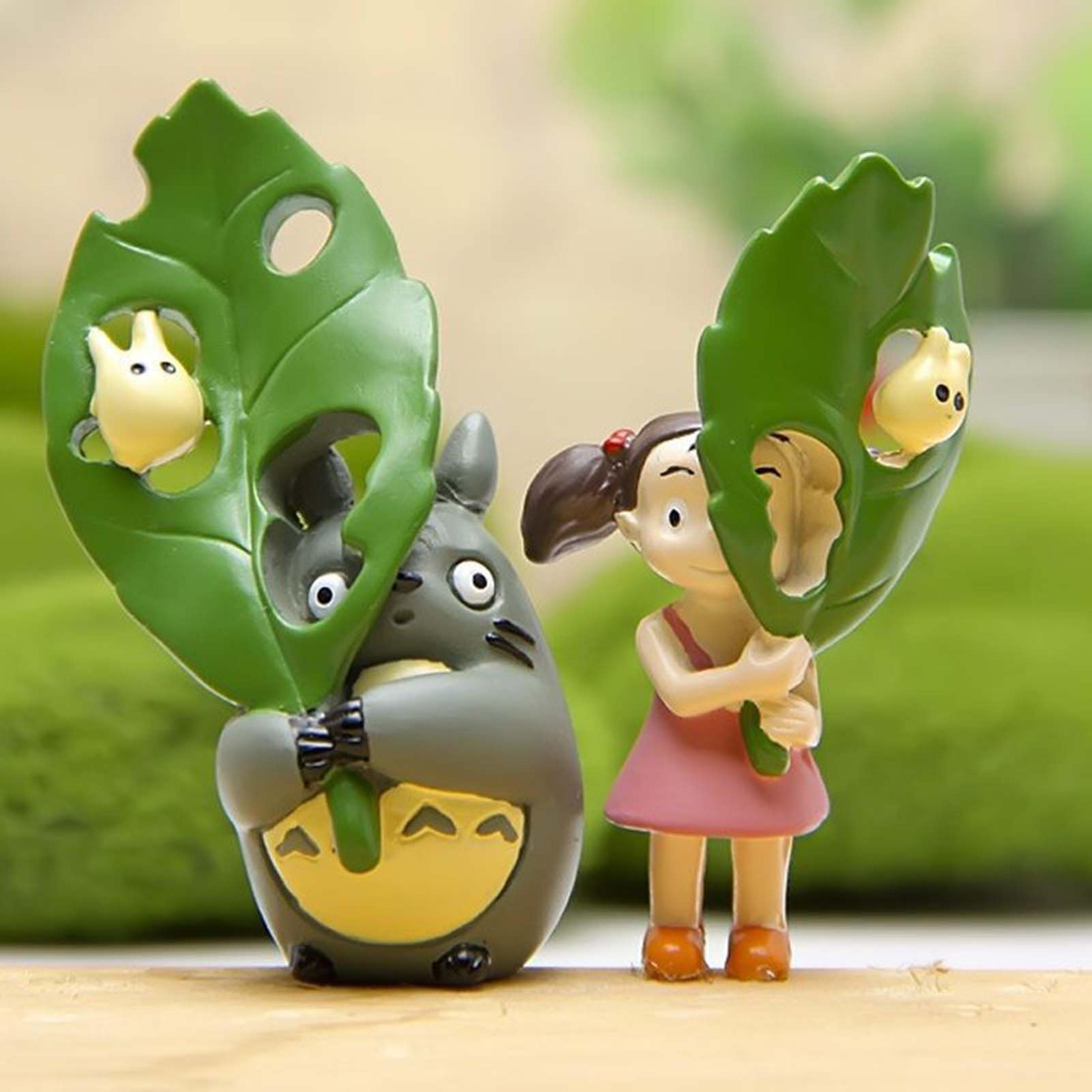 totoro leaf figurine cute anime desk decor mini totoro statue for home & office