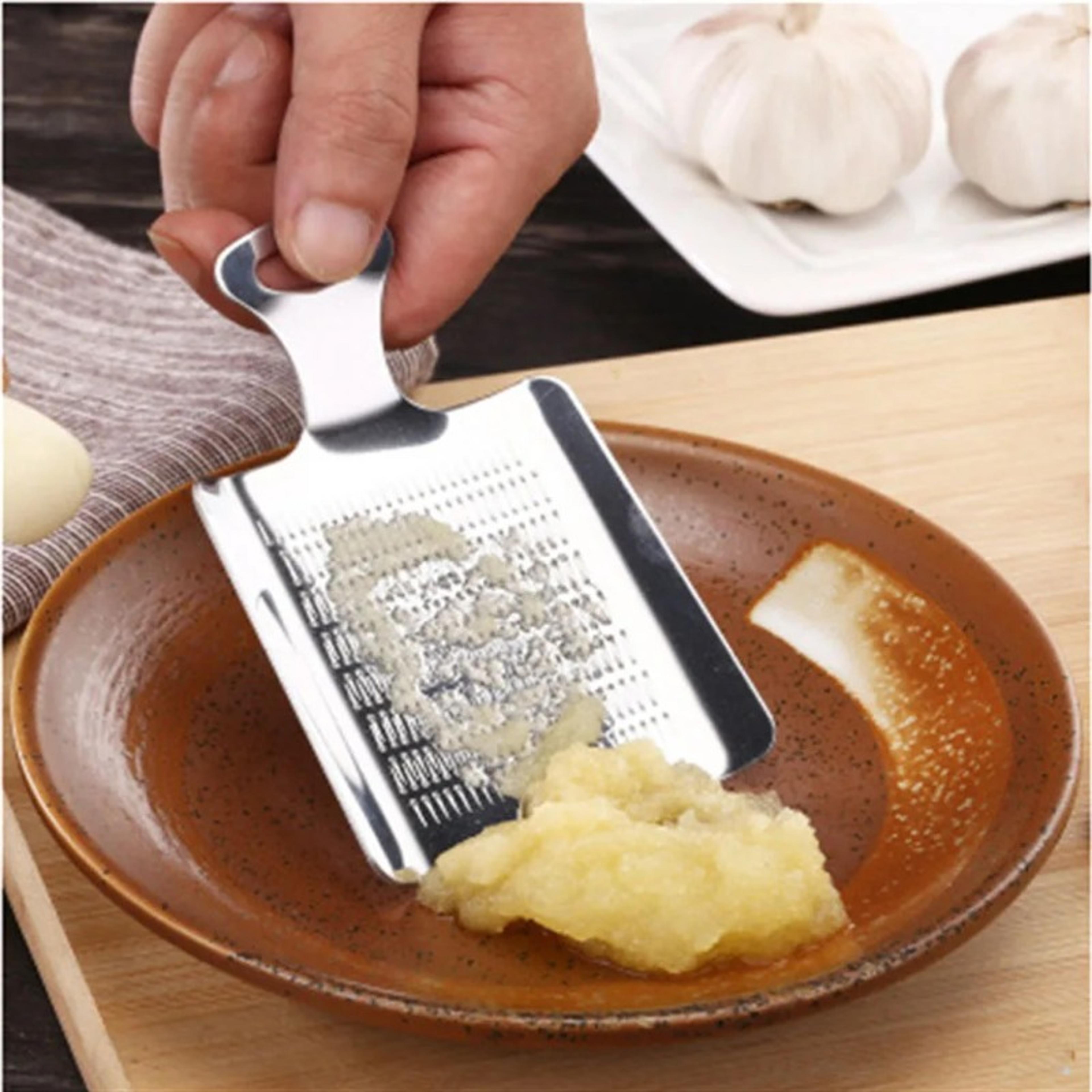 stainless steel ginger grater and garlic grinding plate for wasabi, roots & kitchen prep