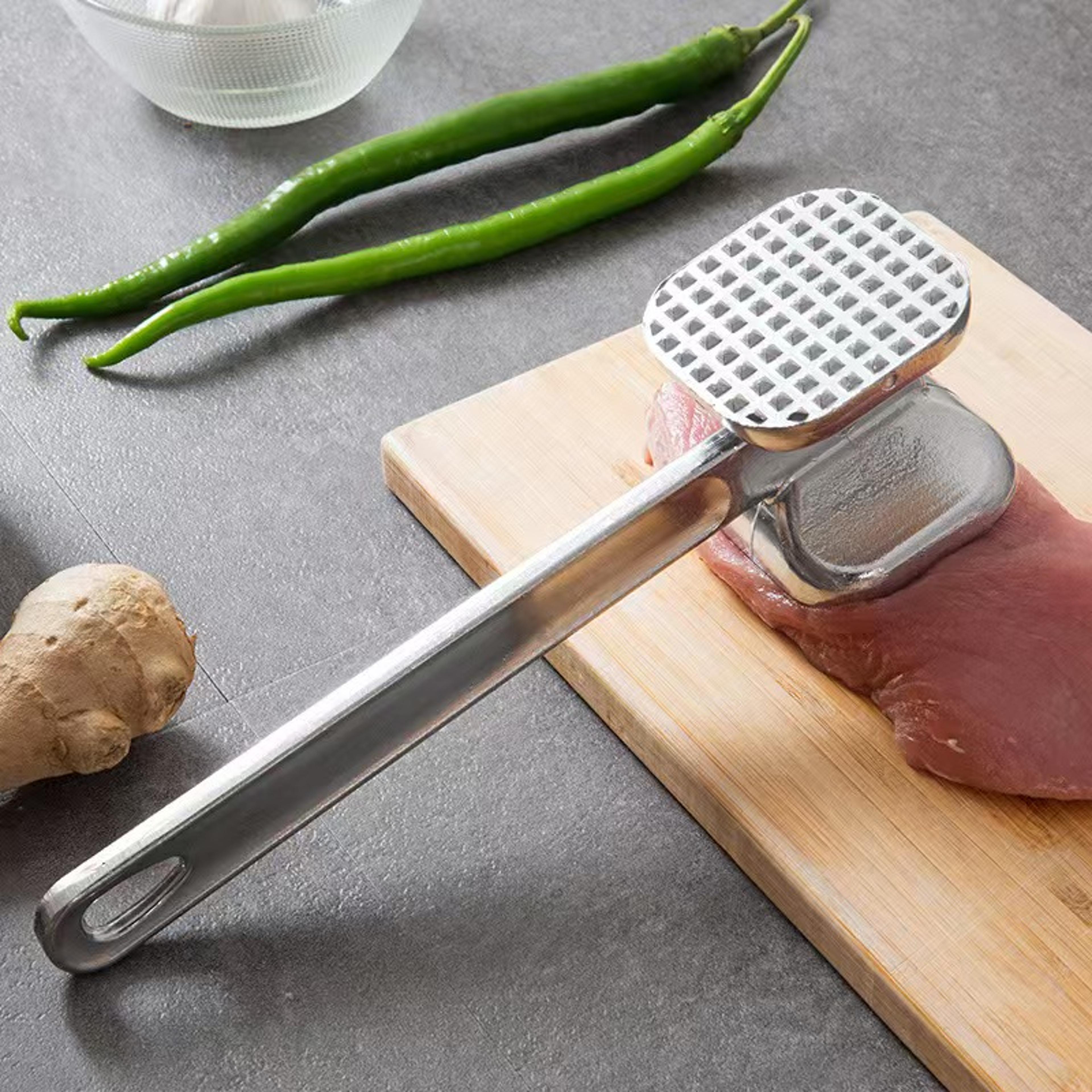 dual-sided meat tenderizer hammer for juicy steaks and faster cooking