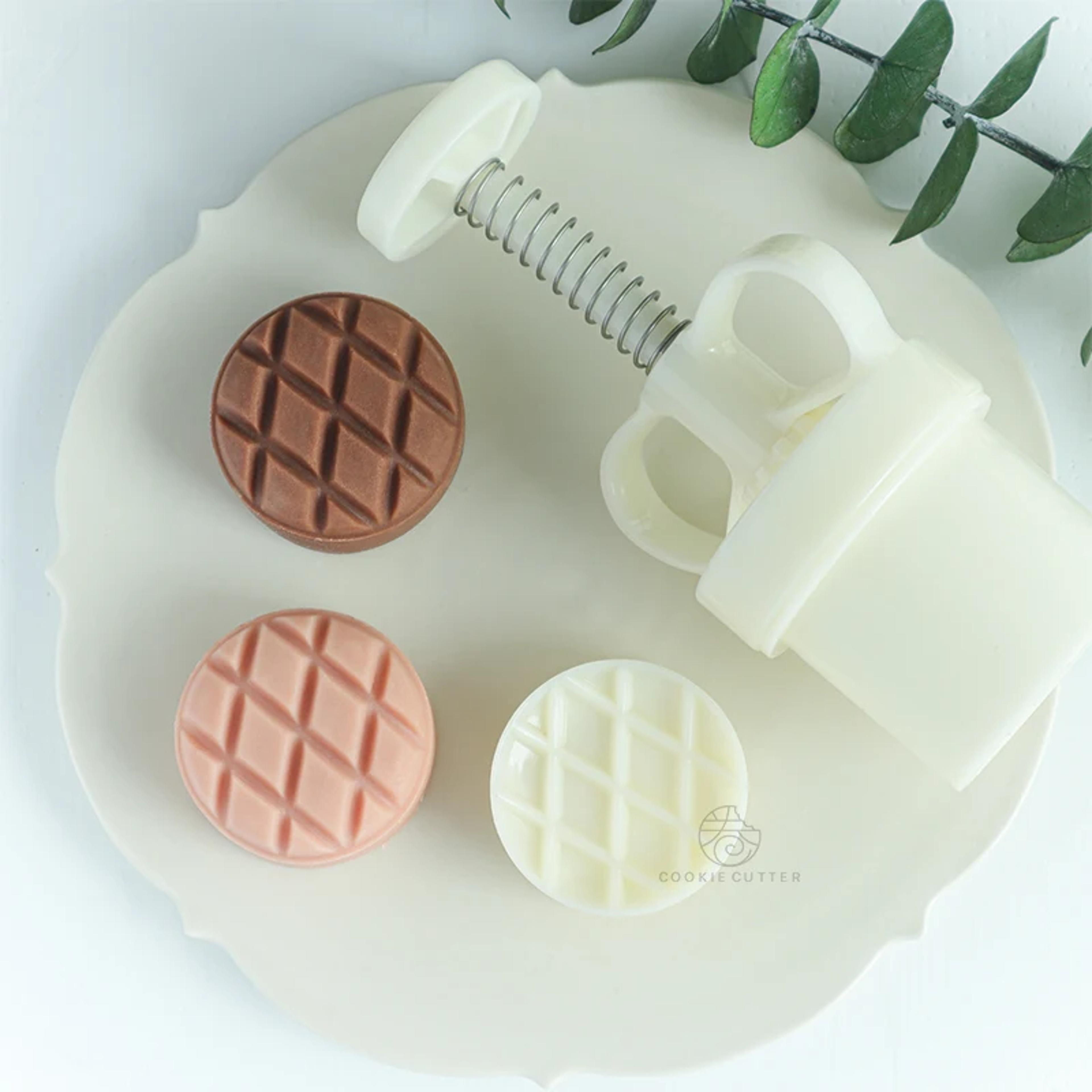 diy mooncake mold press with pineapple & diamond pattern stamps for homemade pastry baking