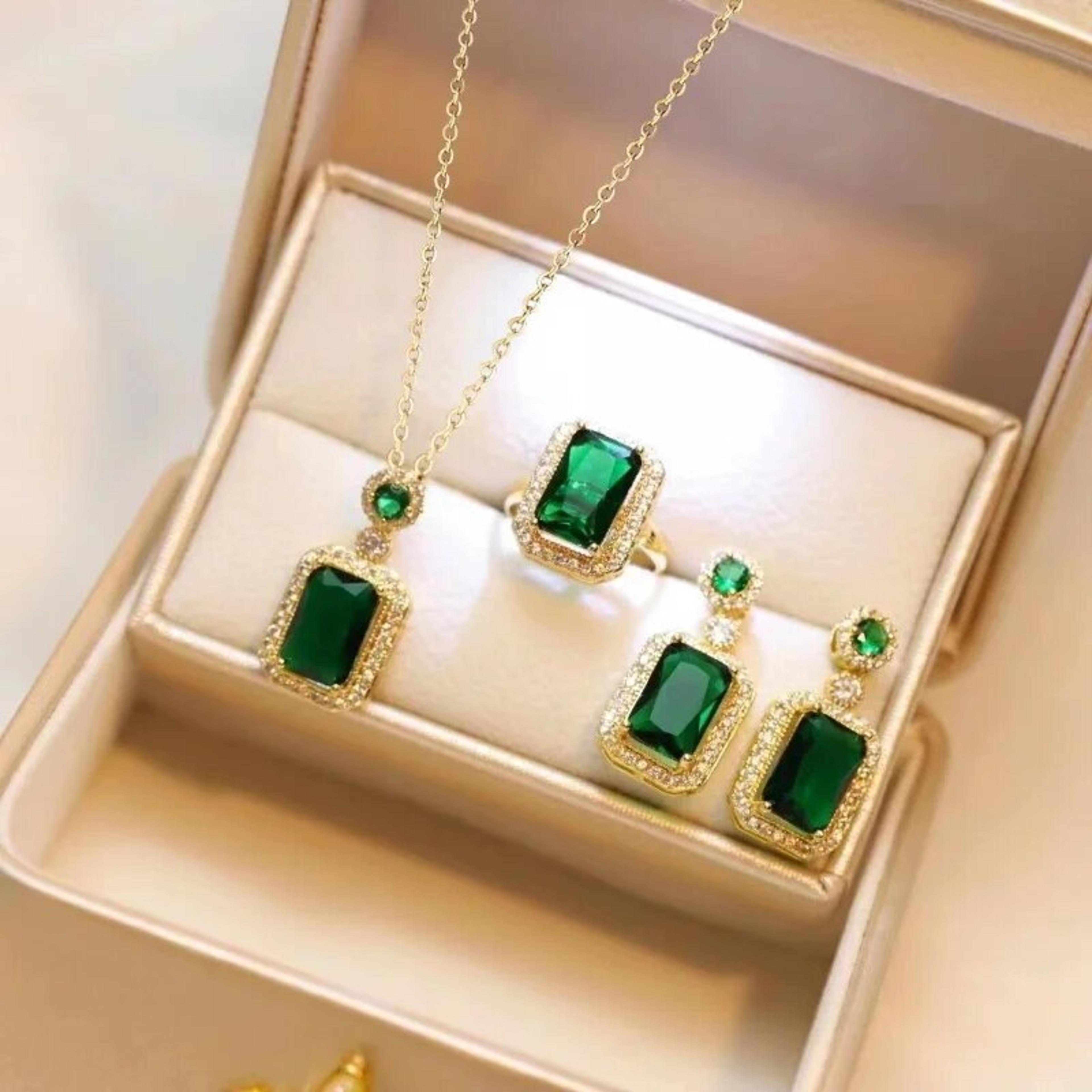 emerald perfume bottle jewelry set: luxury 3-piece necklace, earrings & ring for women - ideal banquet & wedding gift