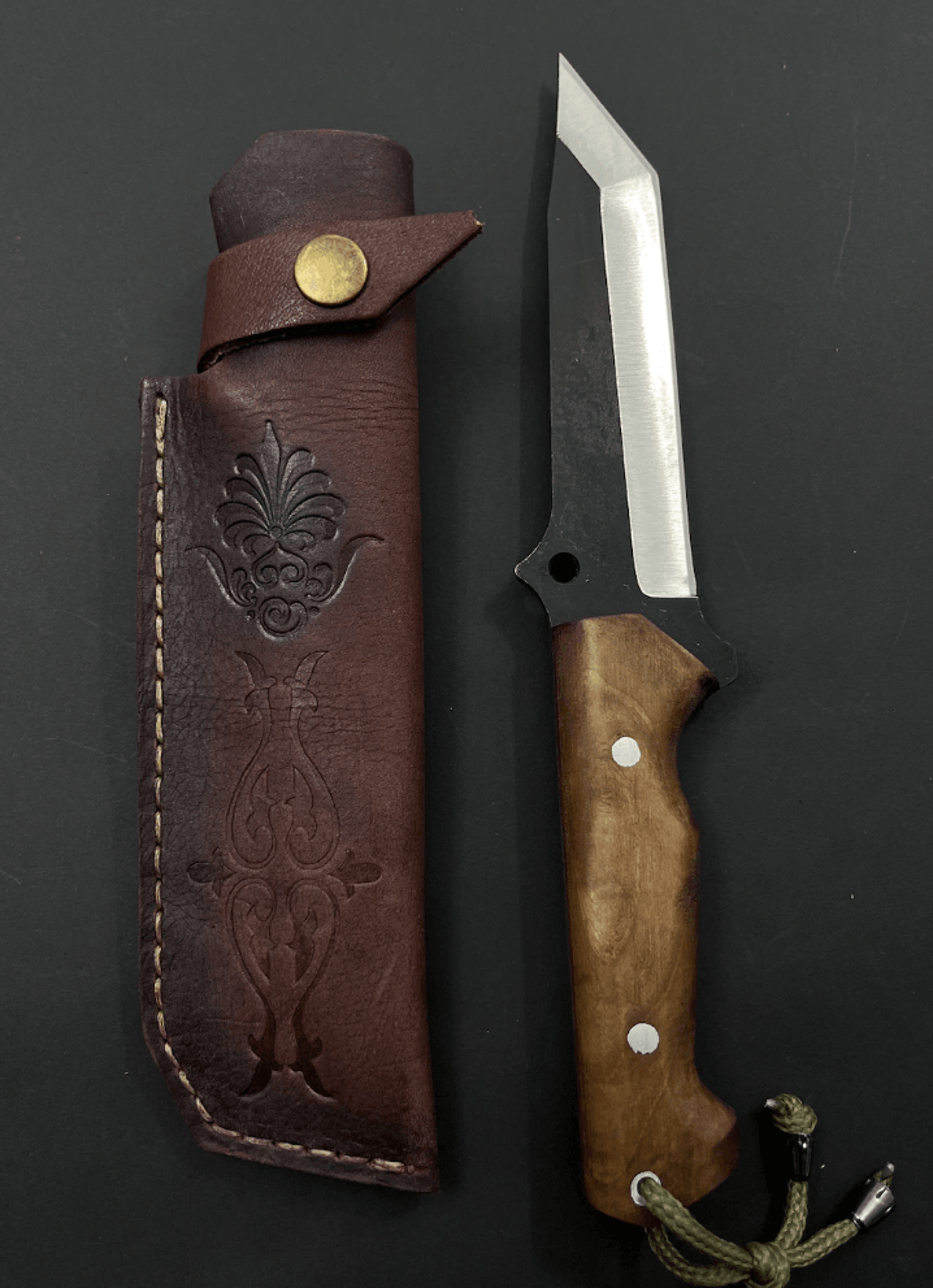 10 handmade full tang gut hook hunting knife with custom engraving leather sheath