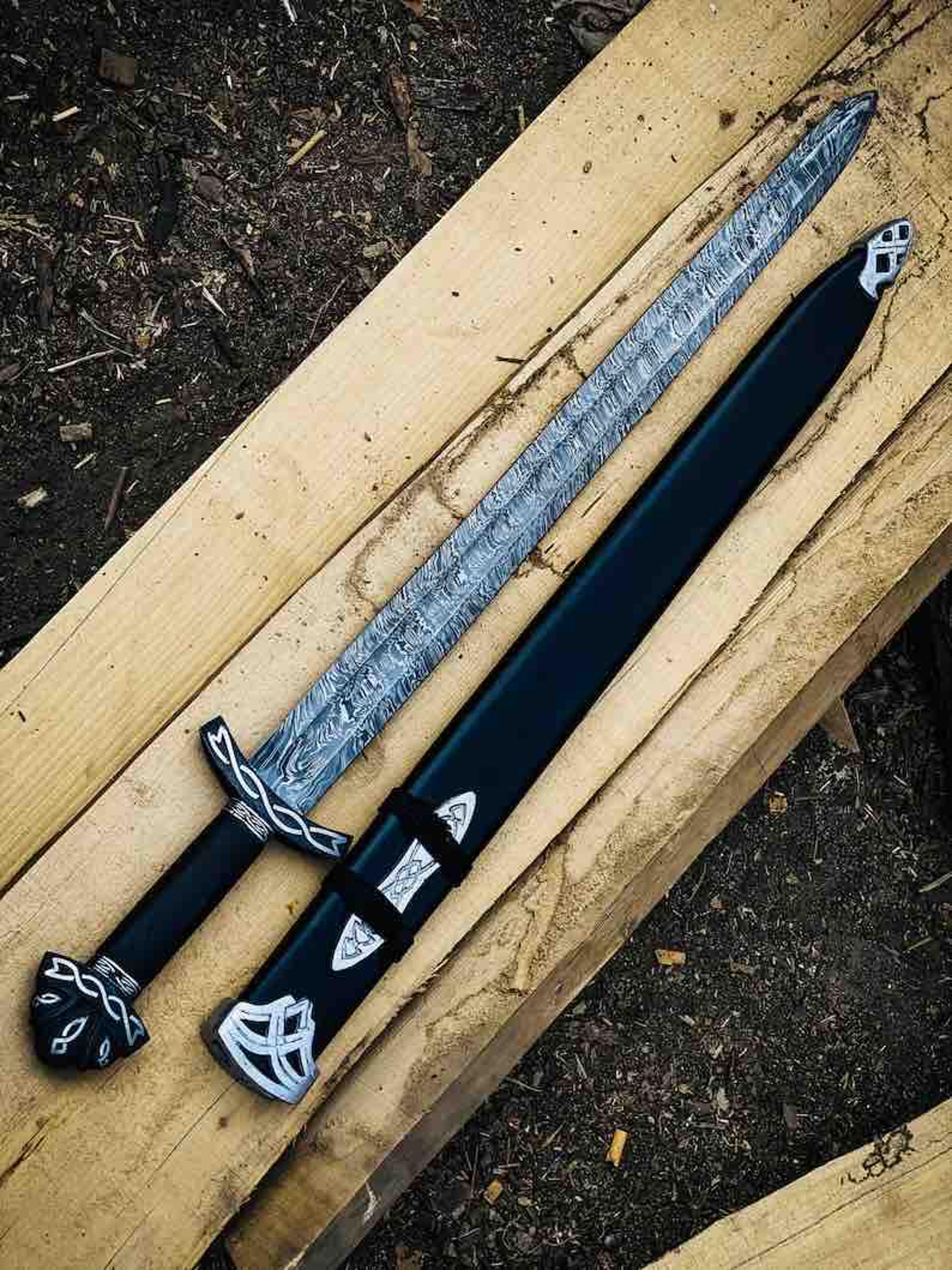 handmade vikings sword , norseman sword , ragnar sword , damascus steel vikings sword , christmas gift , groomsmen gift