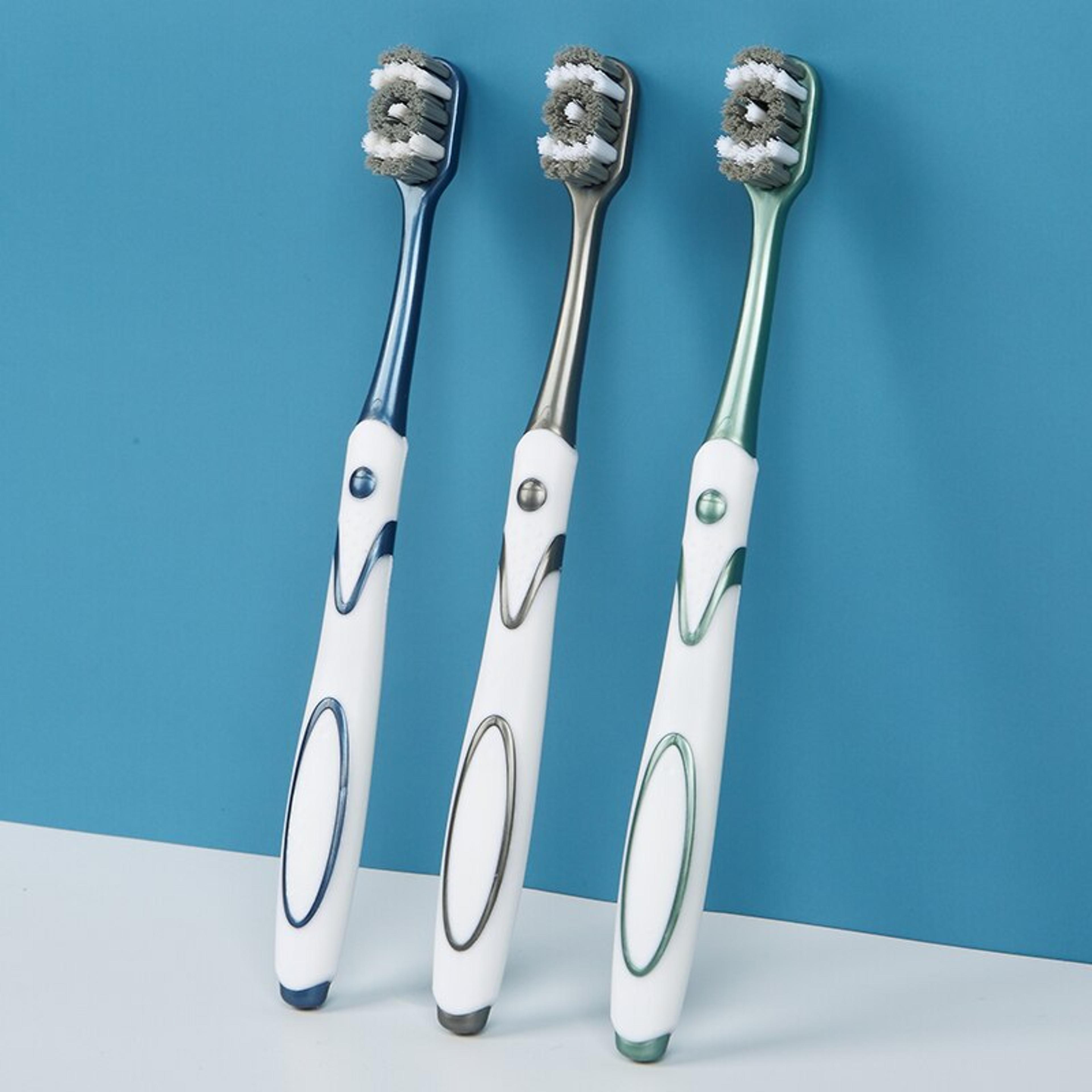 whole mouth clean medium-hard bristle toothbrush for adults pack whitening effect & superior cleaning
