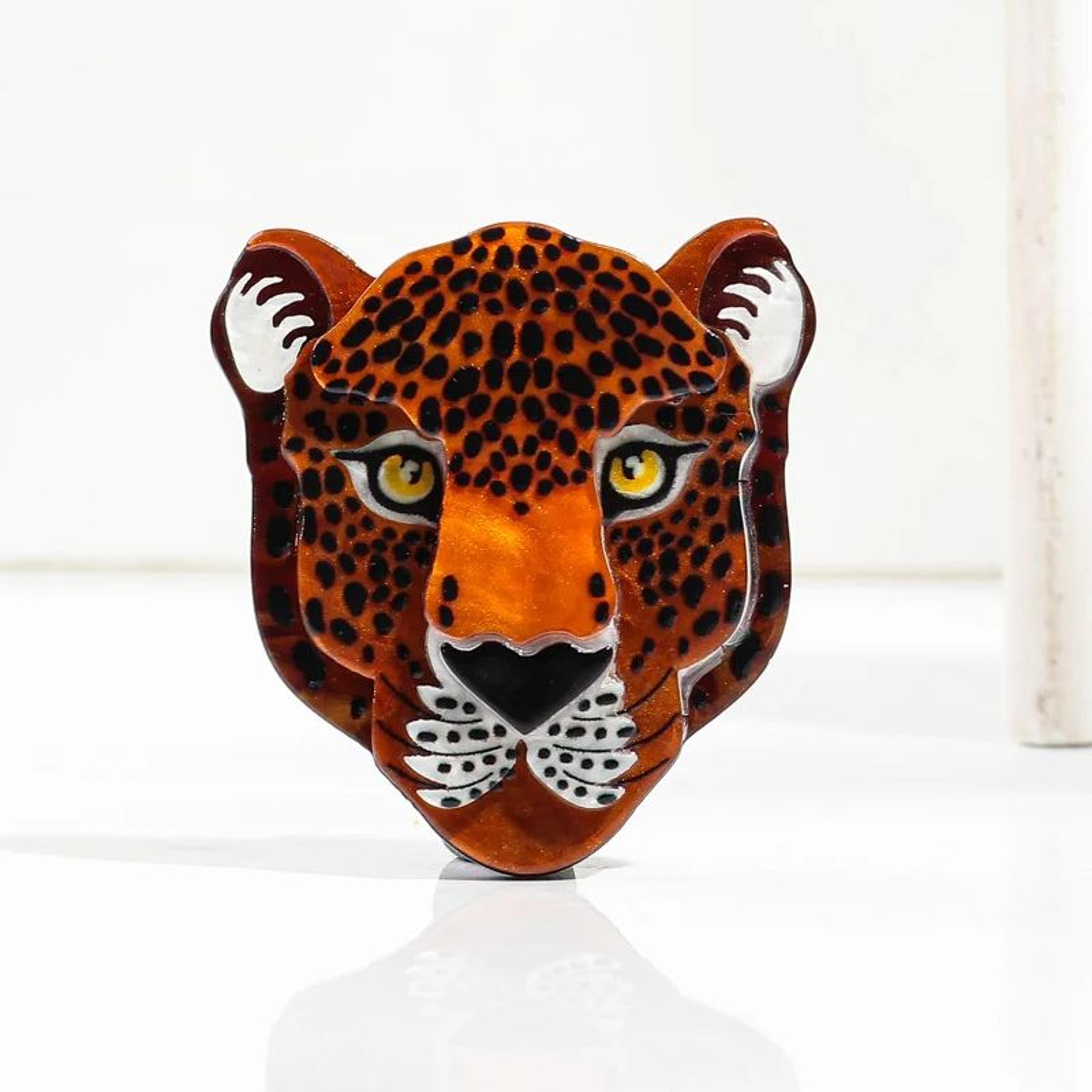 vintage leopard brooch animal lapel pin elegant acrylic jewelry accessory
