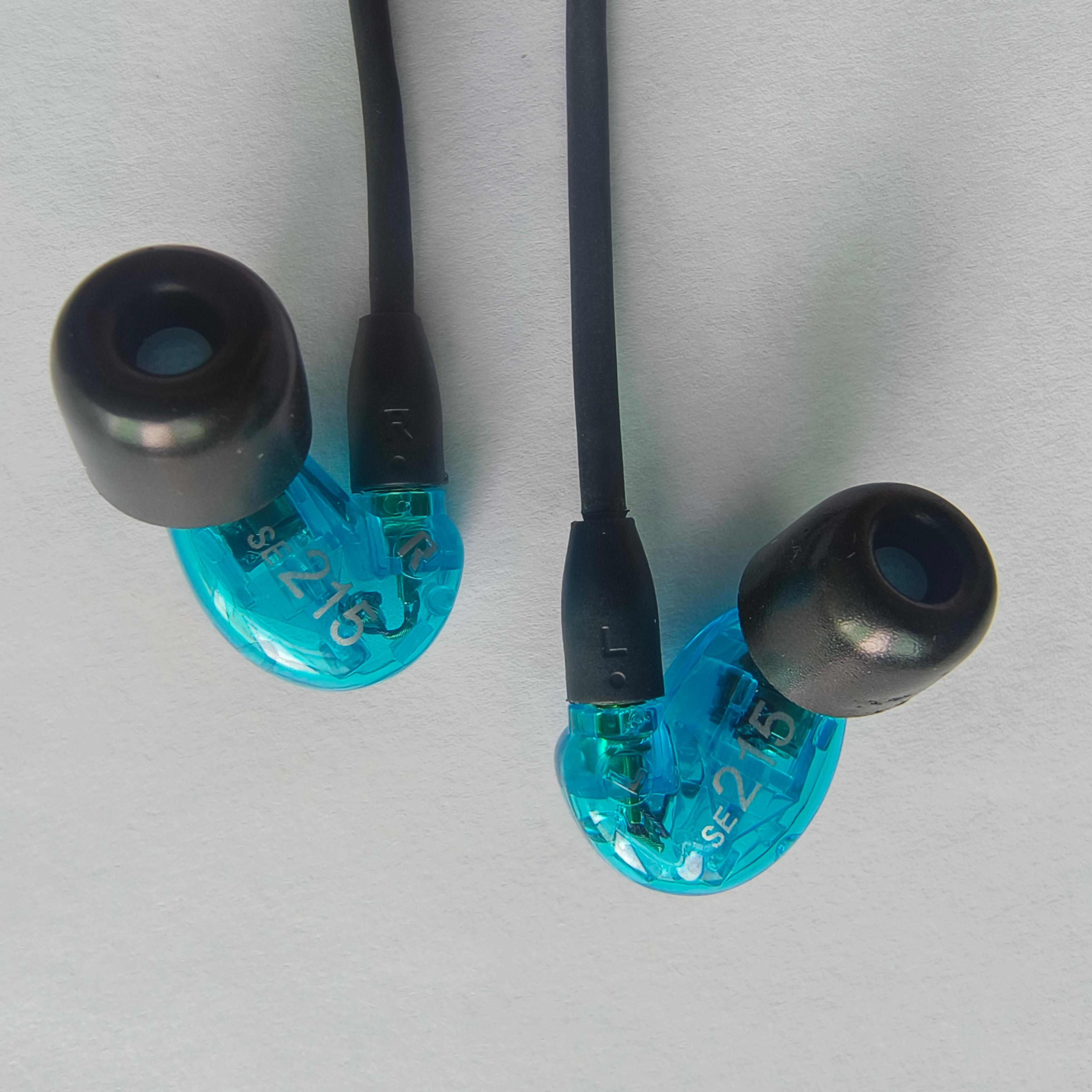 hifi in ear earphones with detachable cable noise isolating stereo sound