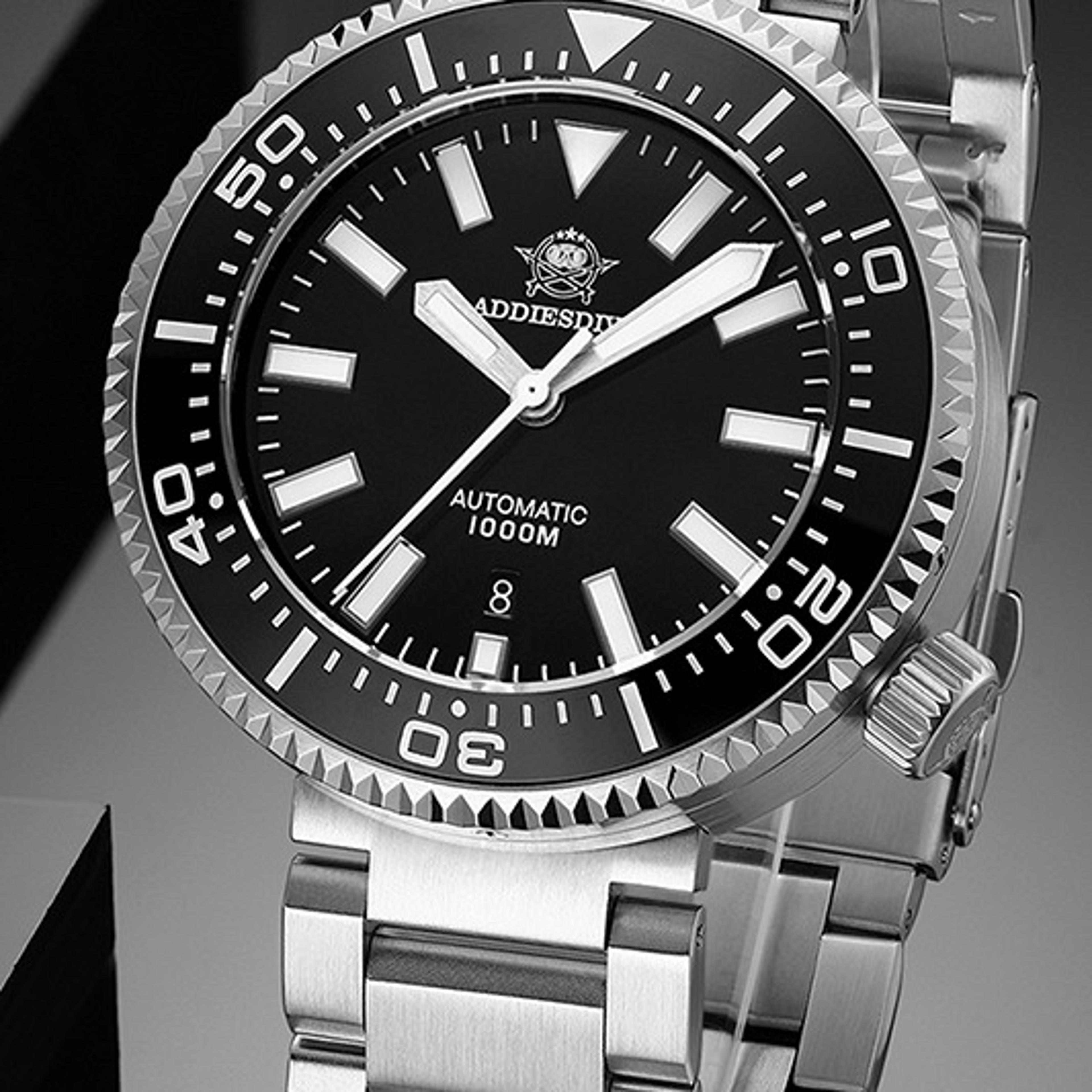 luxury automatic diving watch waterproof sapphire stainless steel timepiece