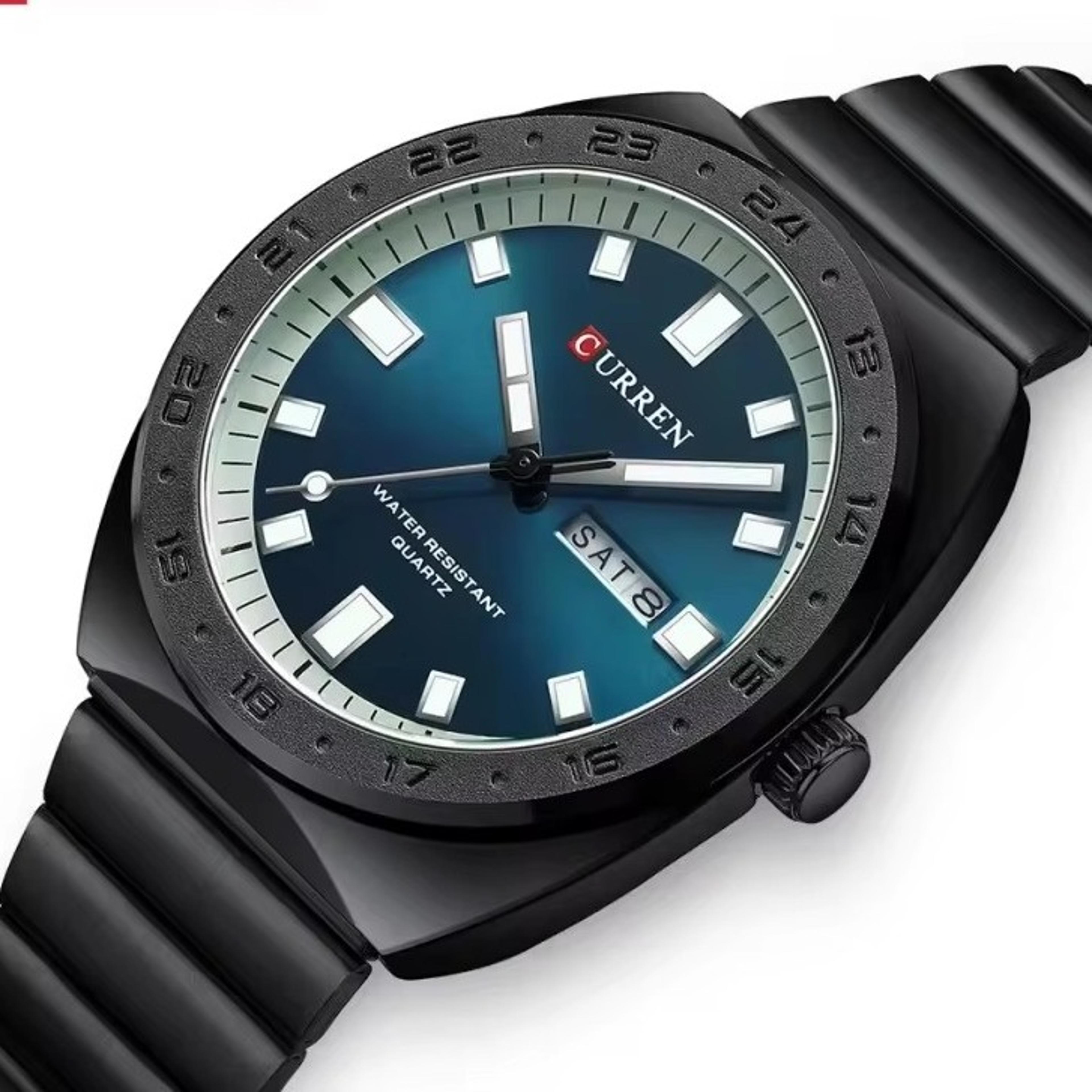 luxury quartz watch for men with stainless steel strap dual calendar design