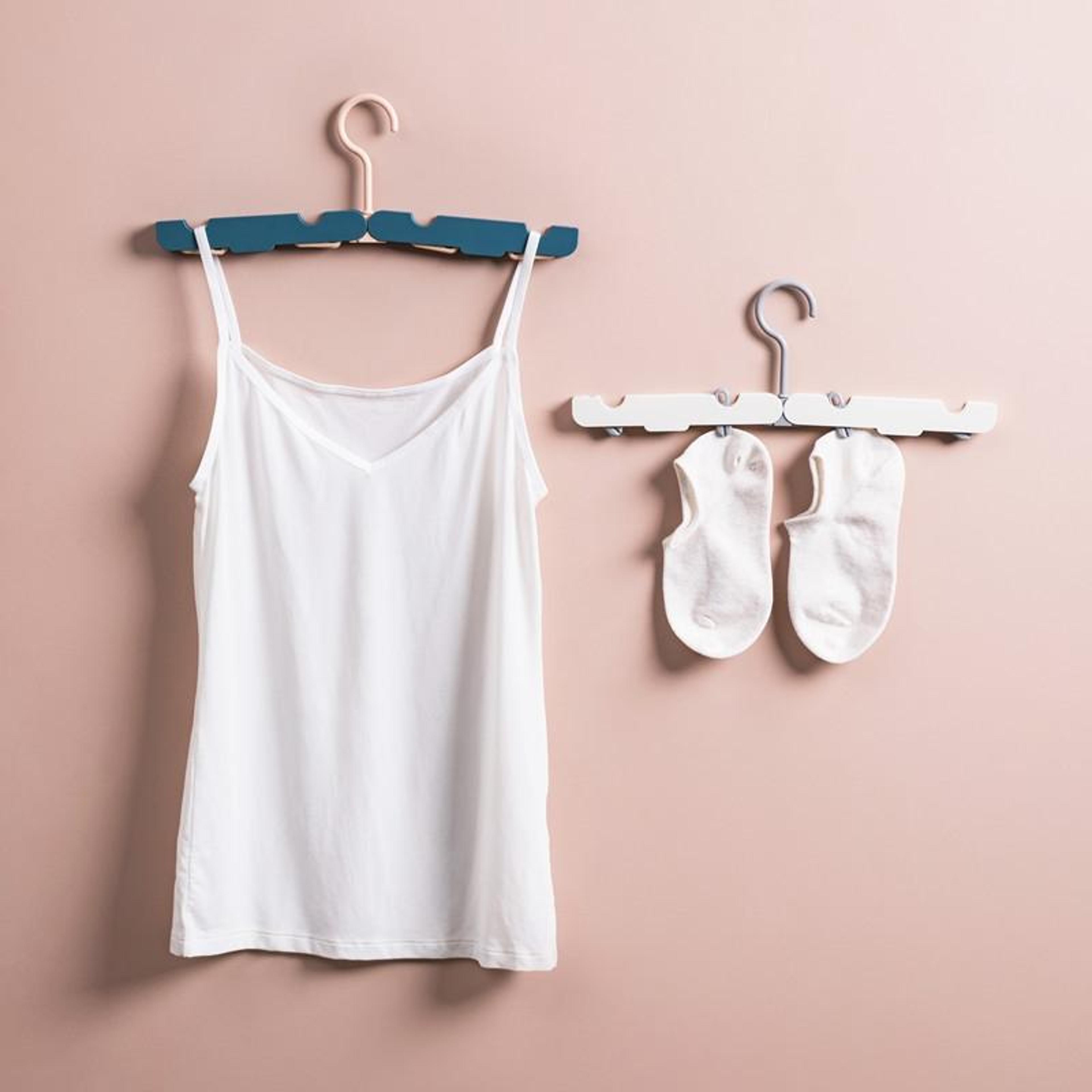 travelmate foldable clothes hanger portable windproof anti slip travel hanger
